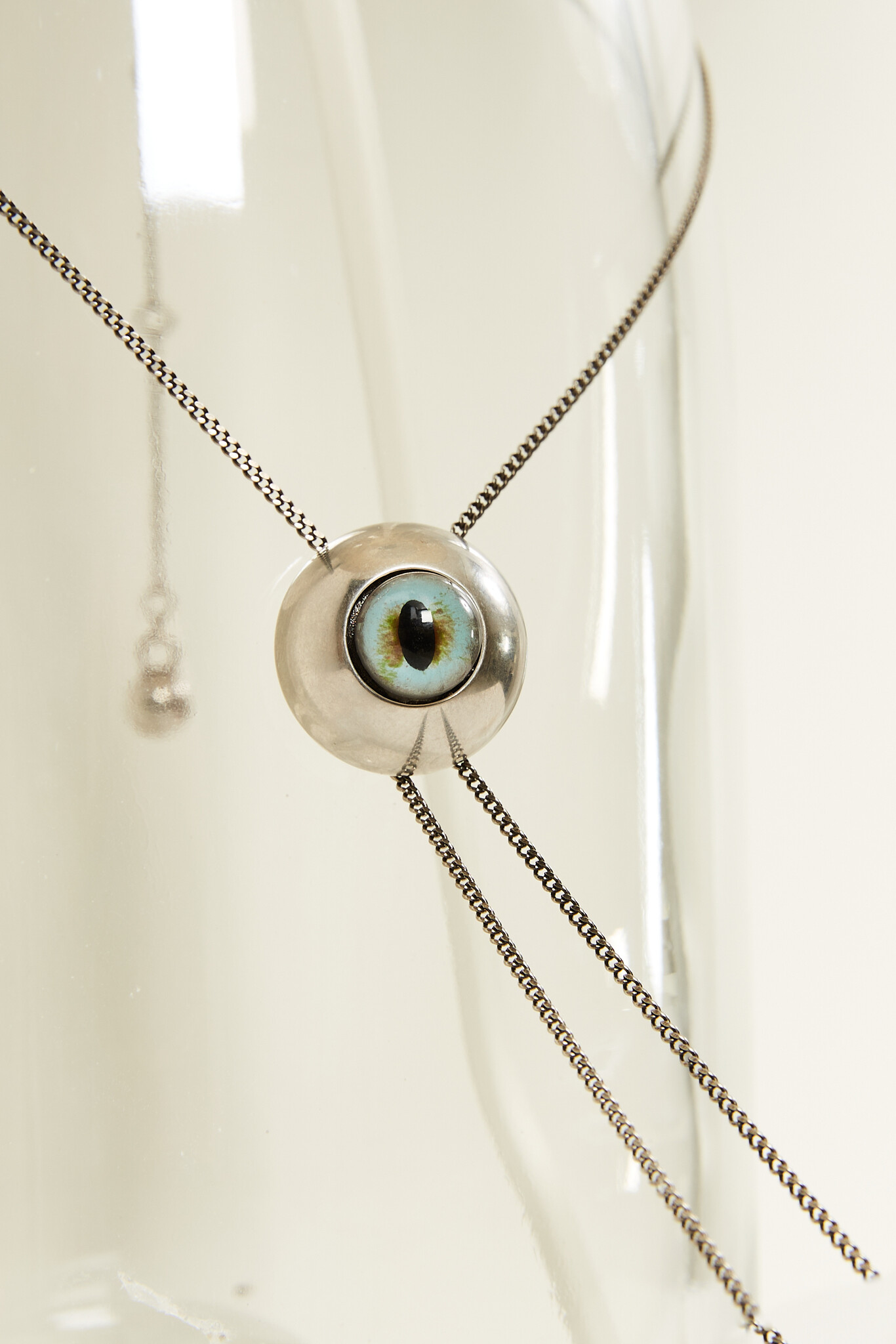 Lemaire Cat eye rattle bolo tie