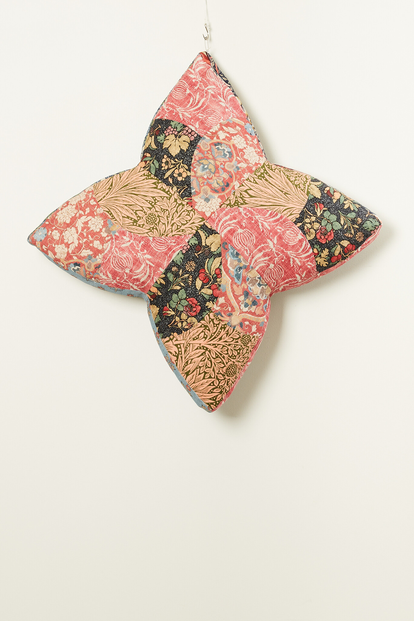 Wiener times WW Cushion Cicendia Bexleyheath