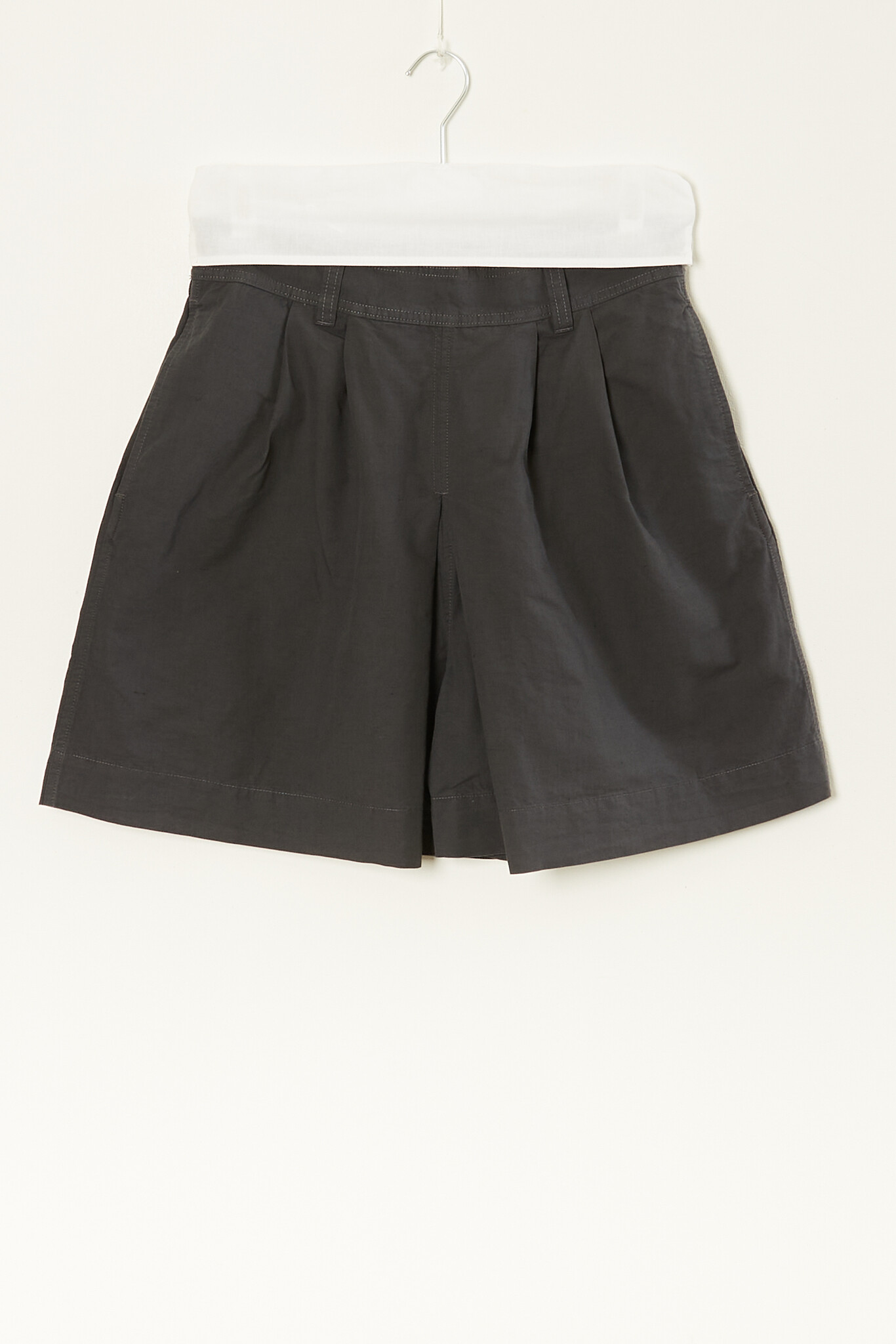 Margaret Howell - MHL pleated shorts