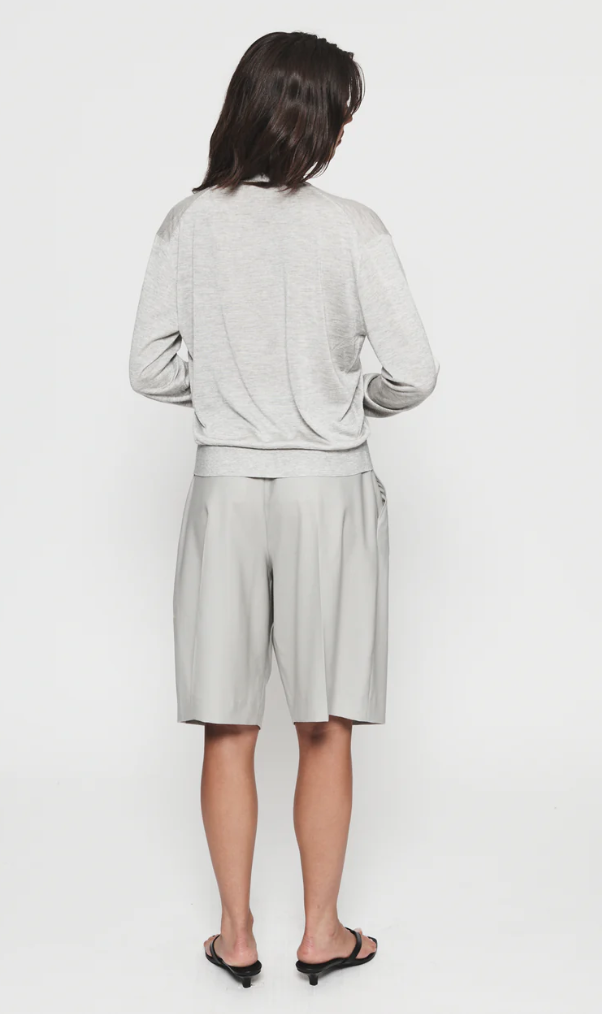 6397 - 3 pleat shorts