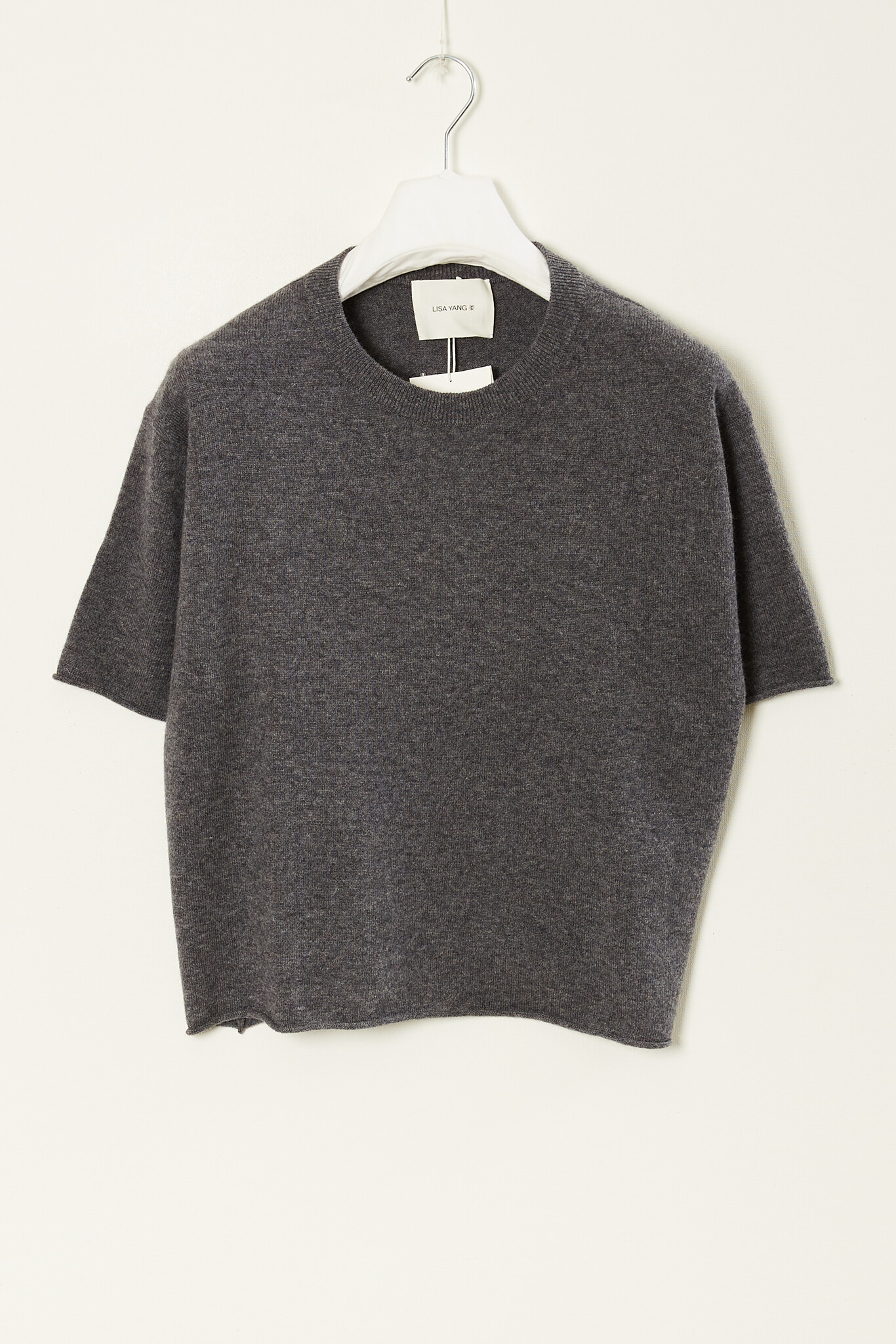 Lisa Yang - Cila T-Shirt