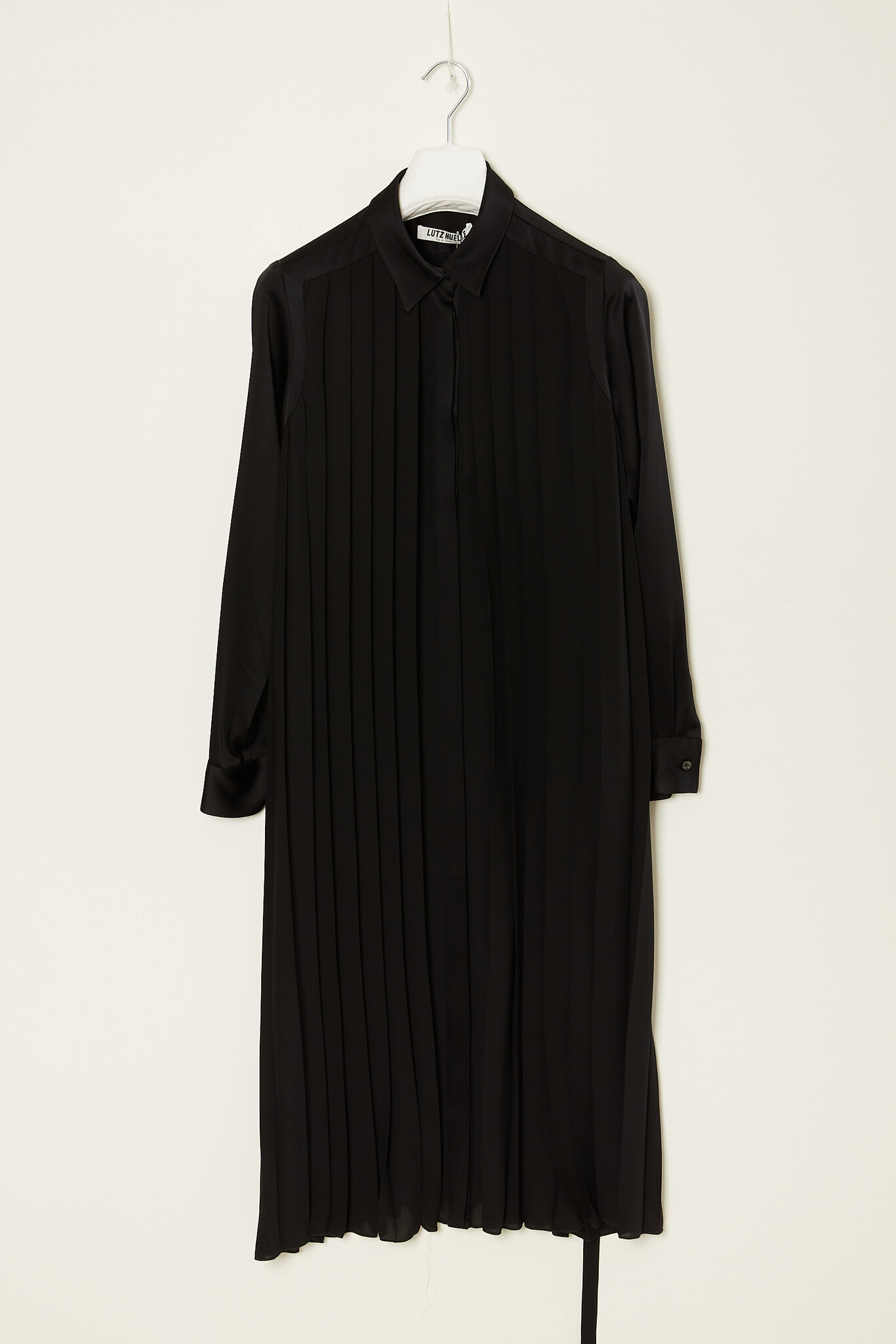 Lutz Huelle - Avatar dress