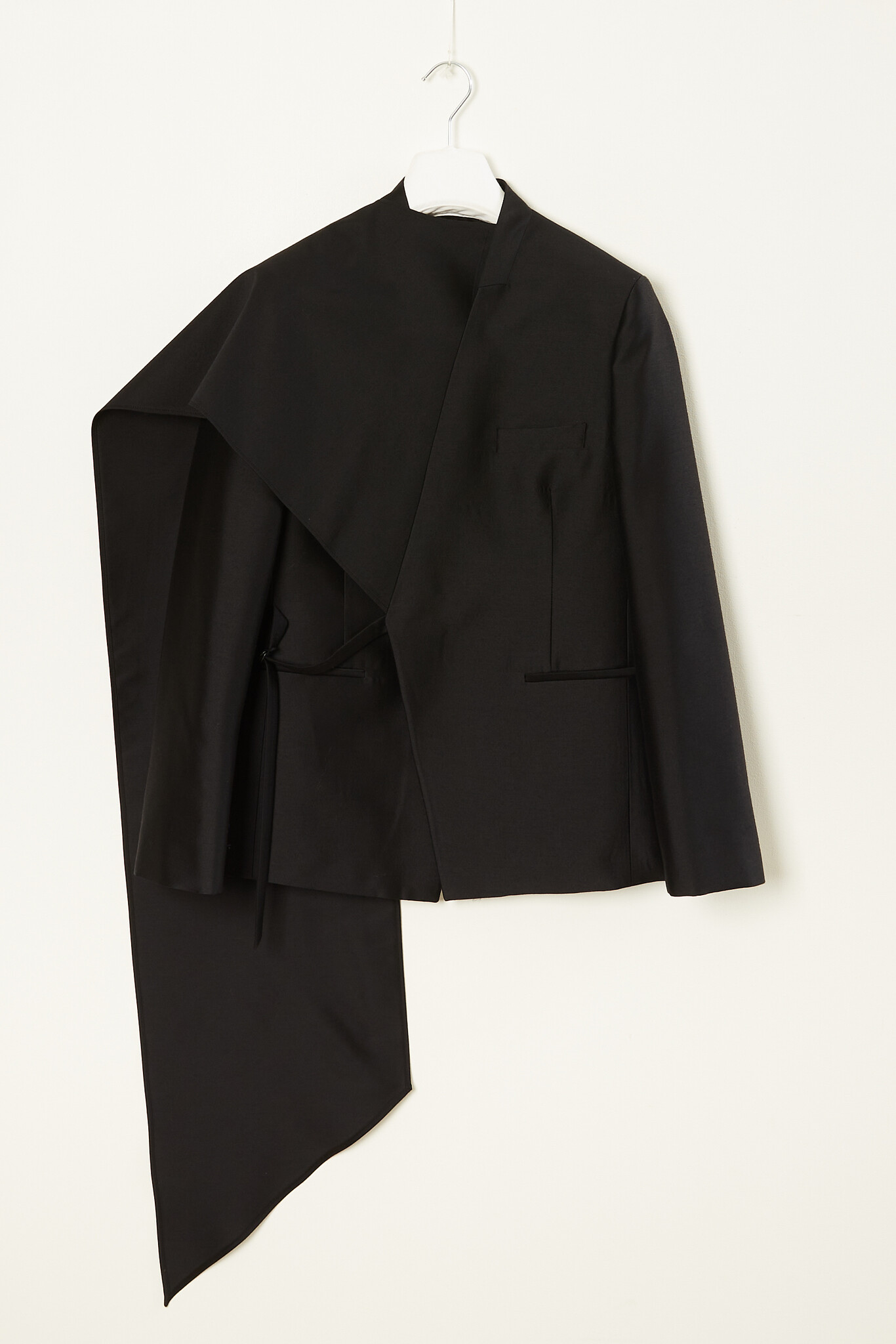 Christian Wijnants - Jillos draped scarf blazer