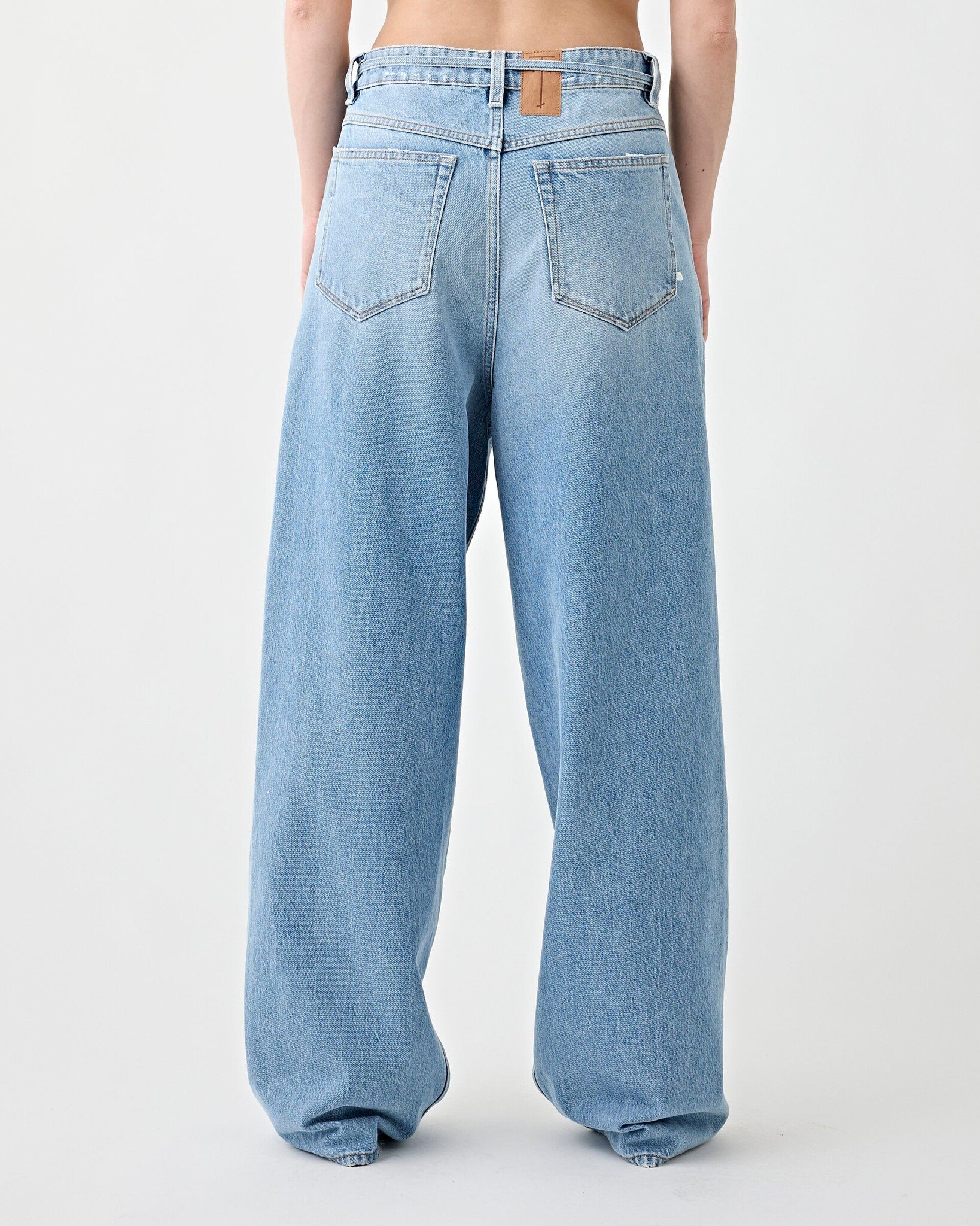  - Noah  jeans