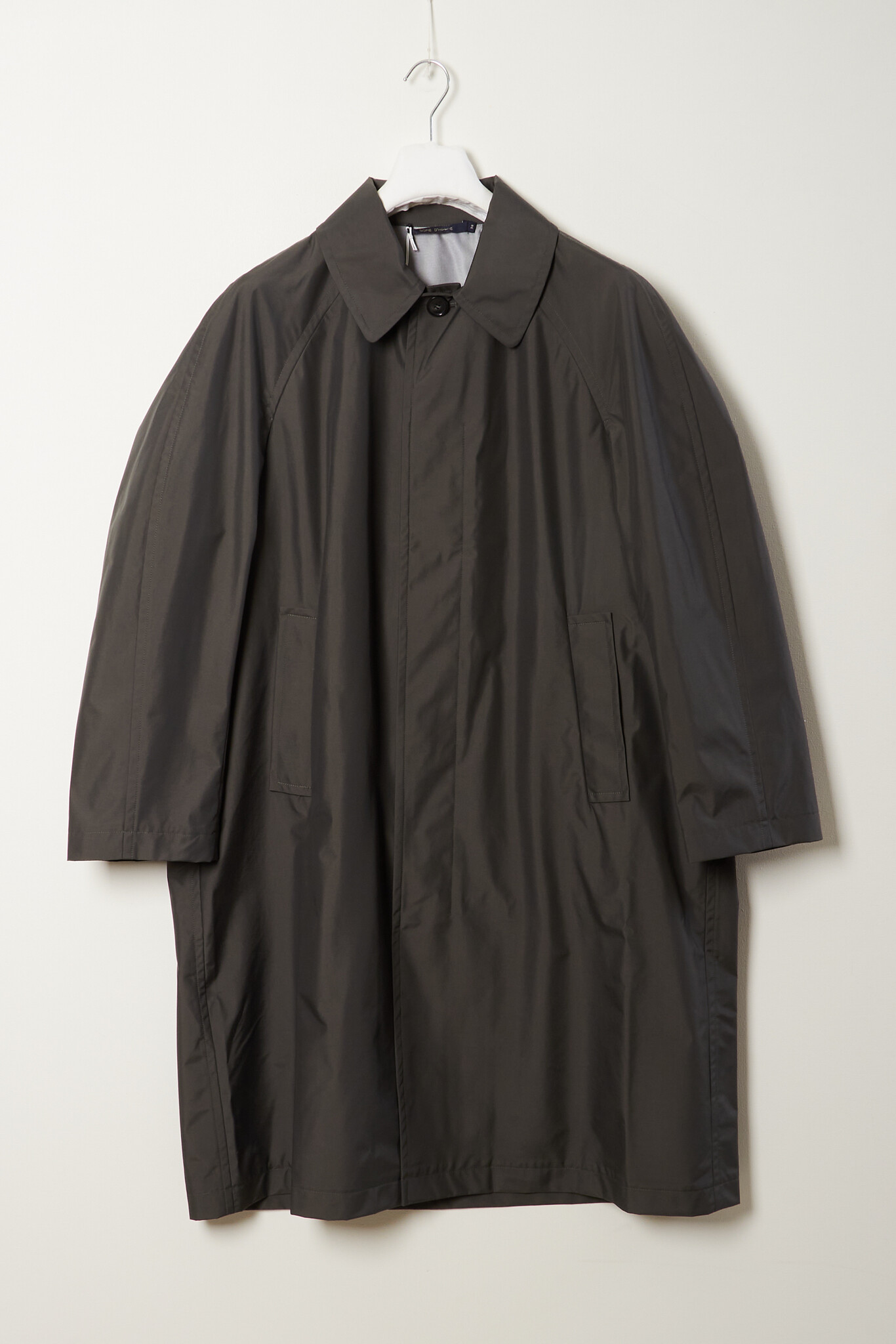 Sofie d'Hoore Curtis trench coat