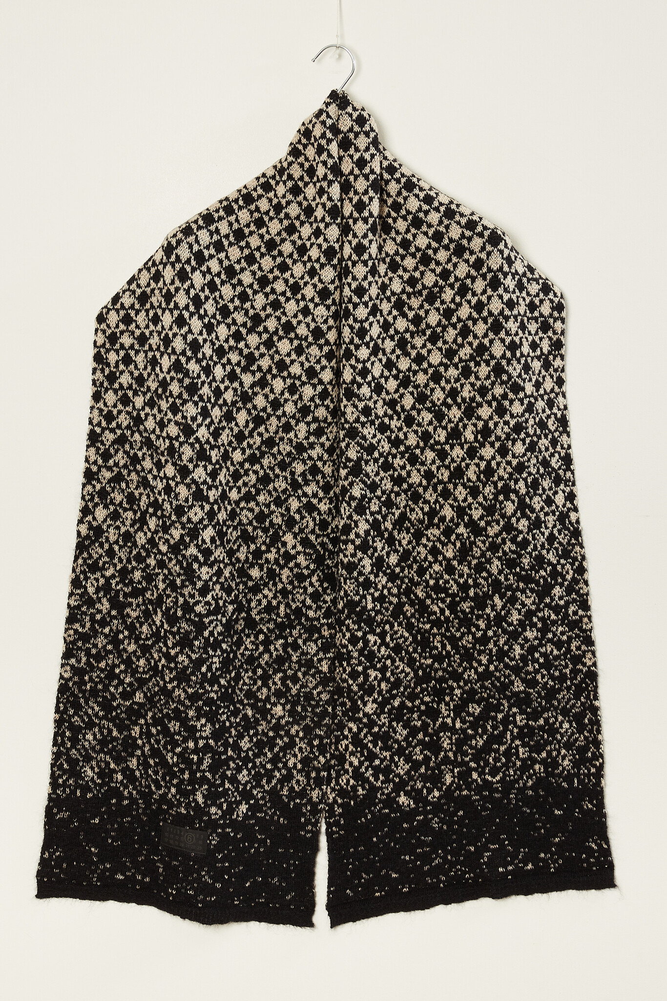 MM6 - S52TE0057M13136 scarf