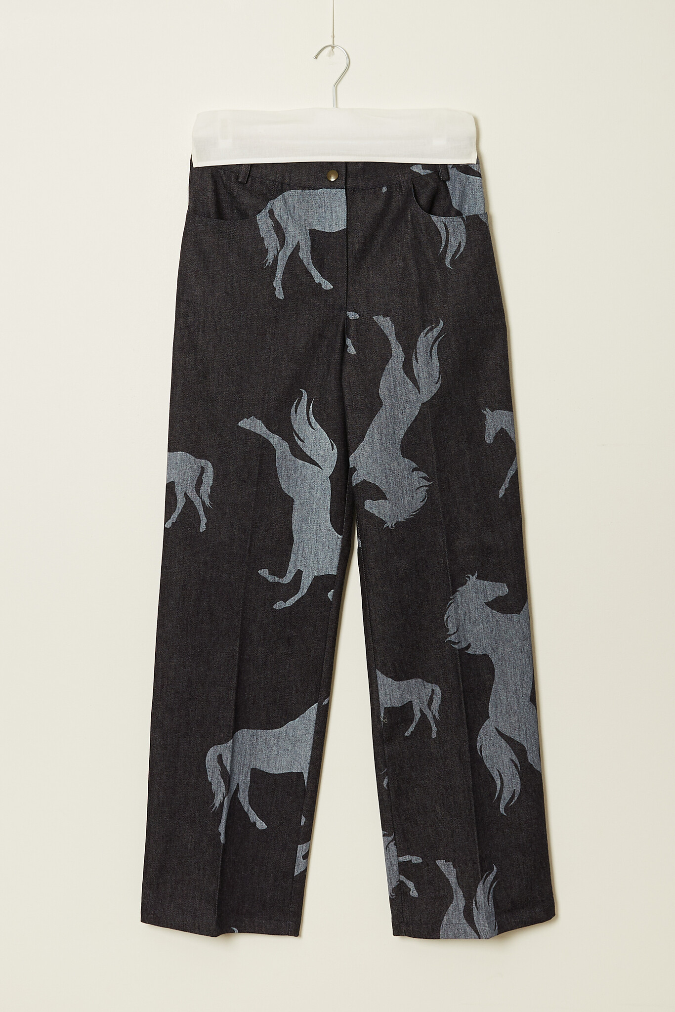 Horse denim fitted jeans