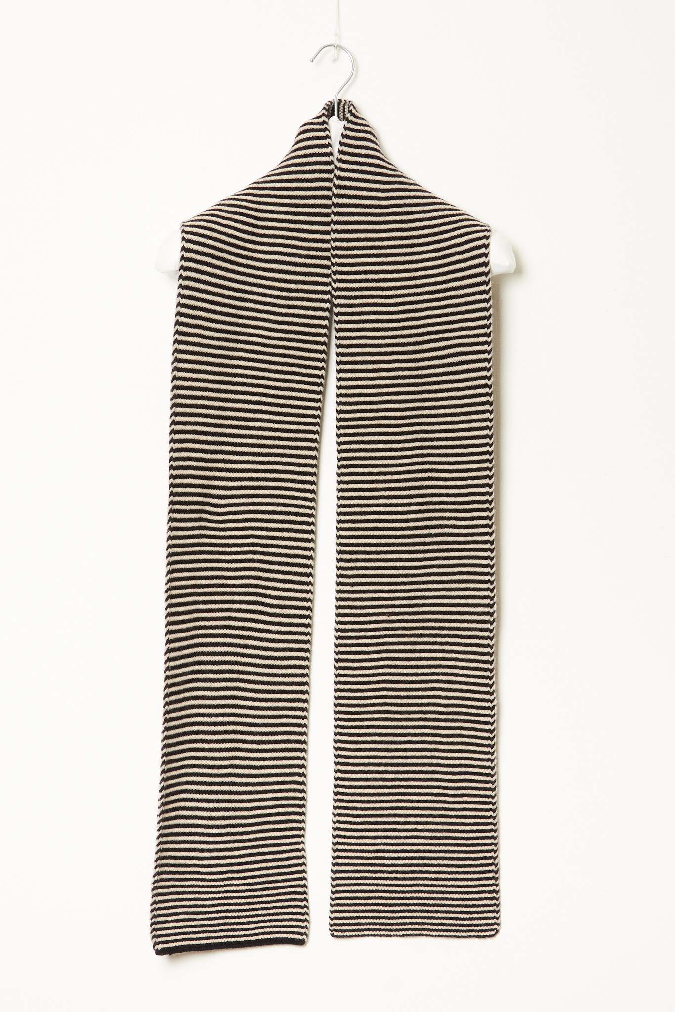 Jo Gordon - 10 MAC Large Garter Stitch Scarf