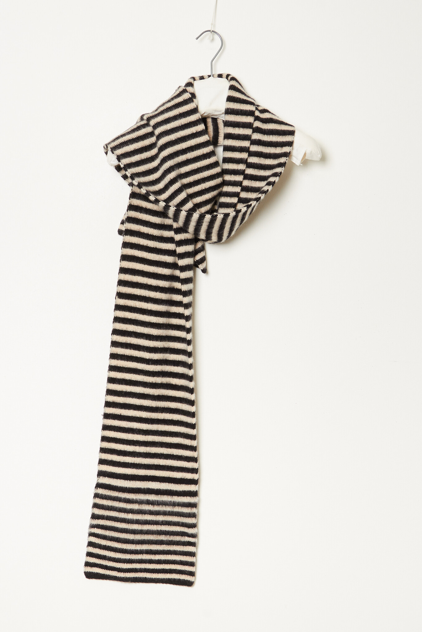 Jo Gordon 21 MAC Brushed Narrow Stripe Scarf - Wendela van Dijk