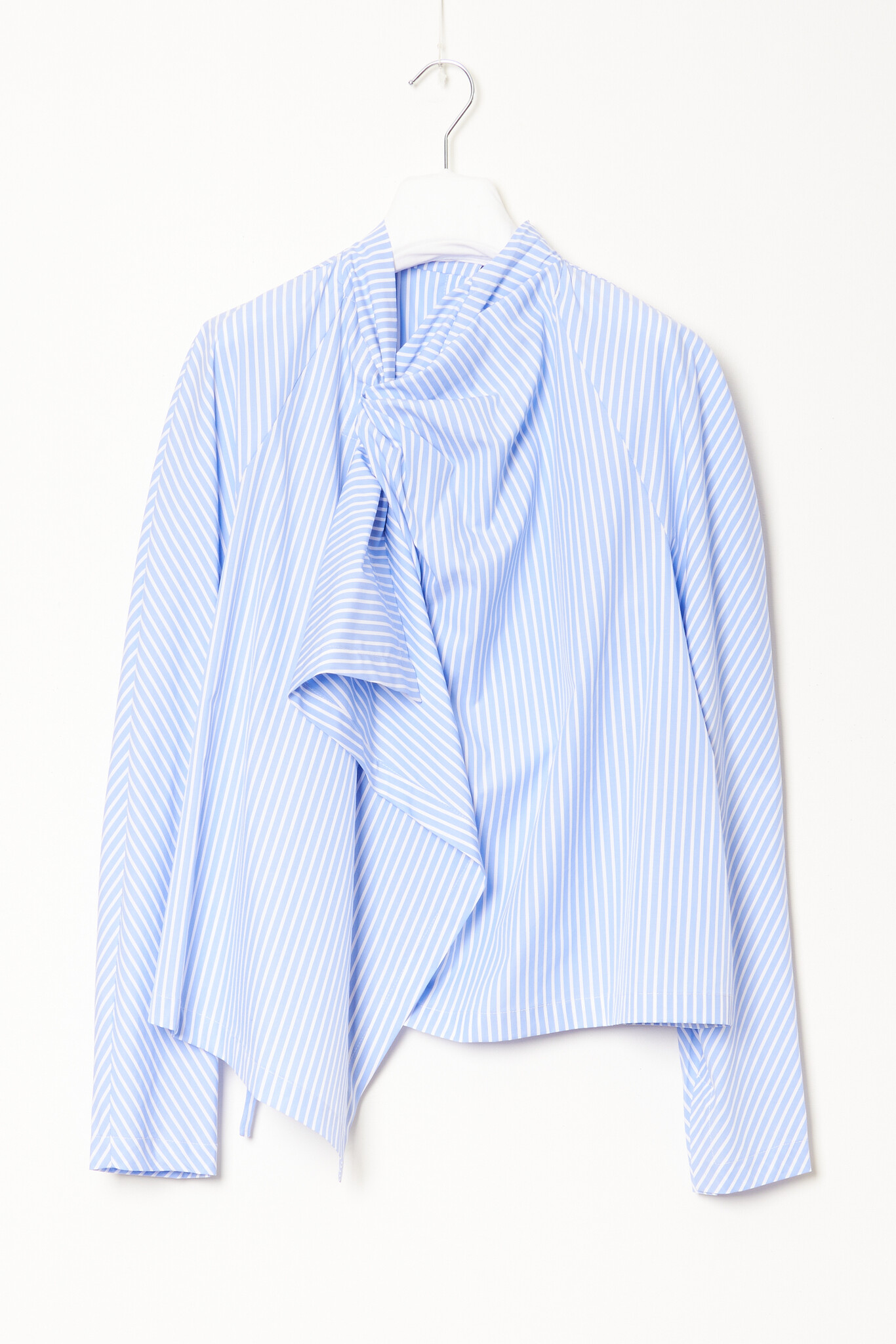 Lutz Huelle Twist top