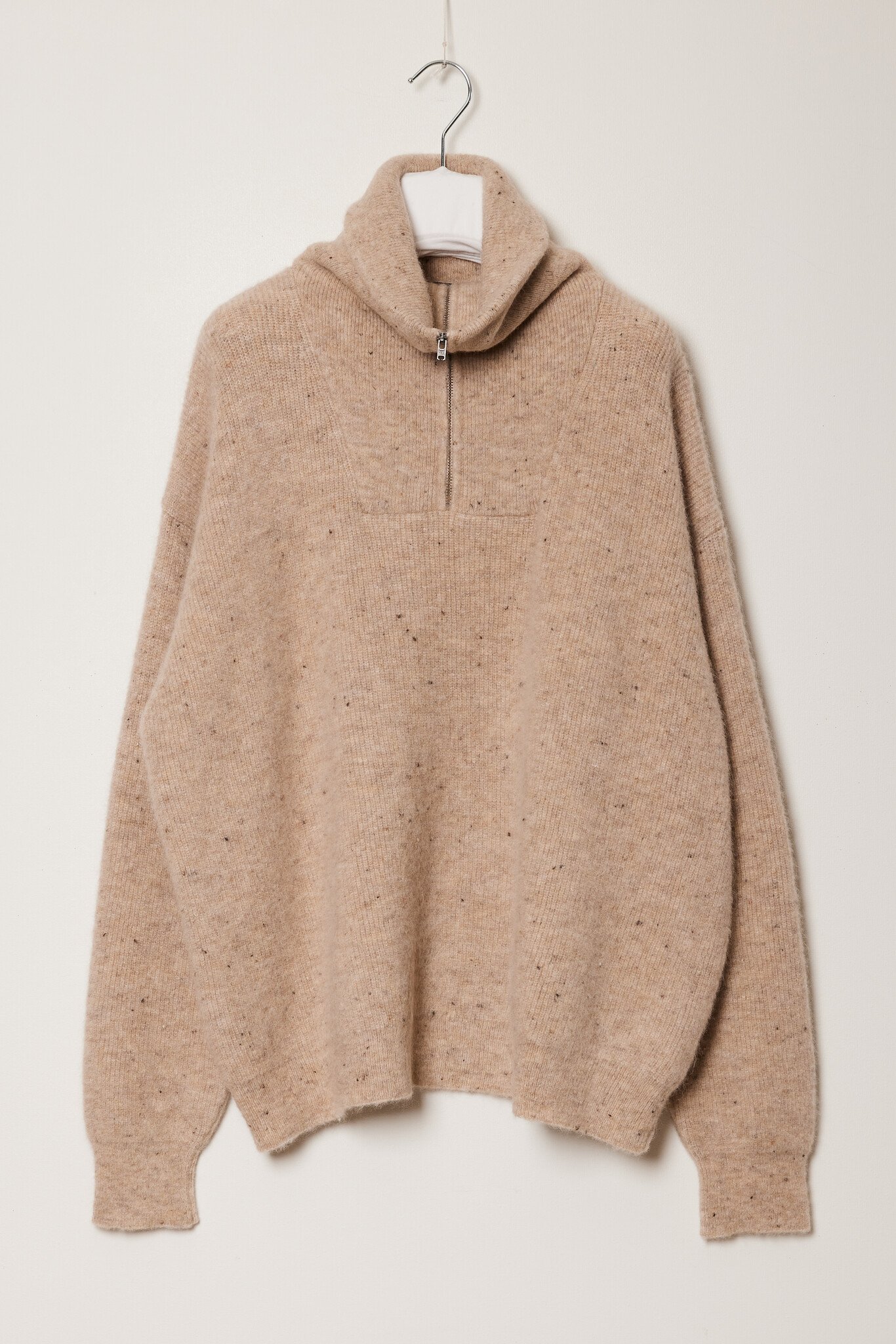 MrMittens Tea zip-up jumper