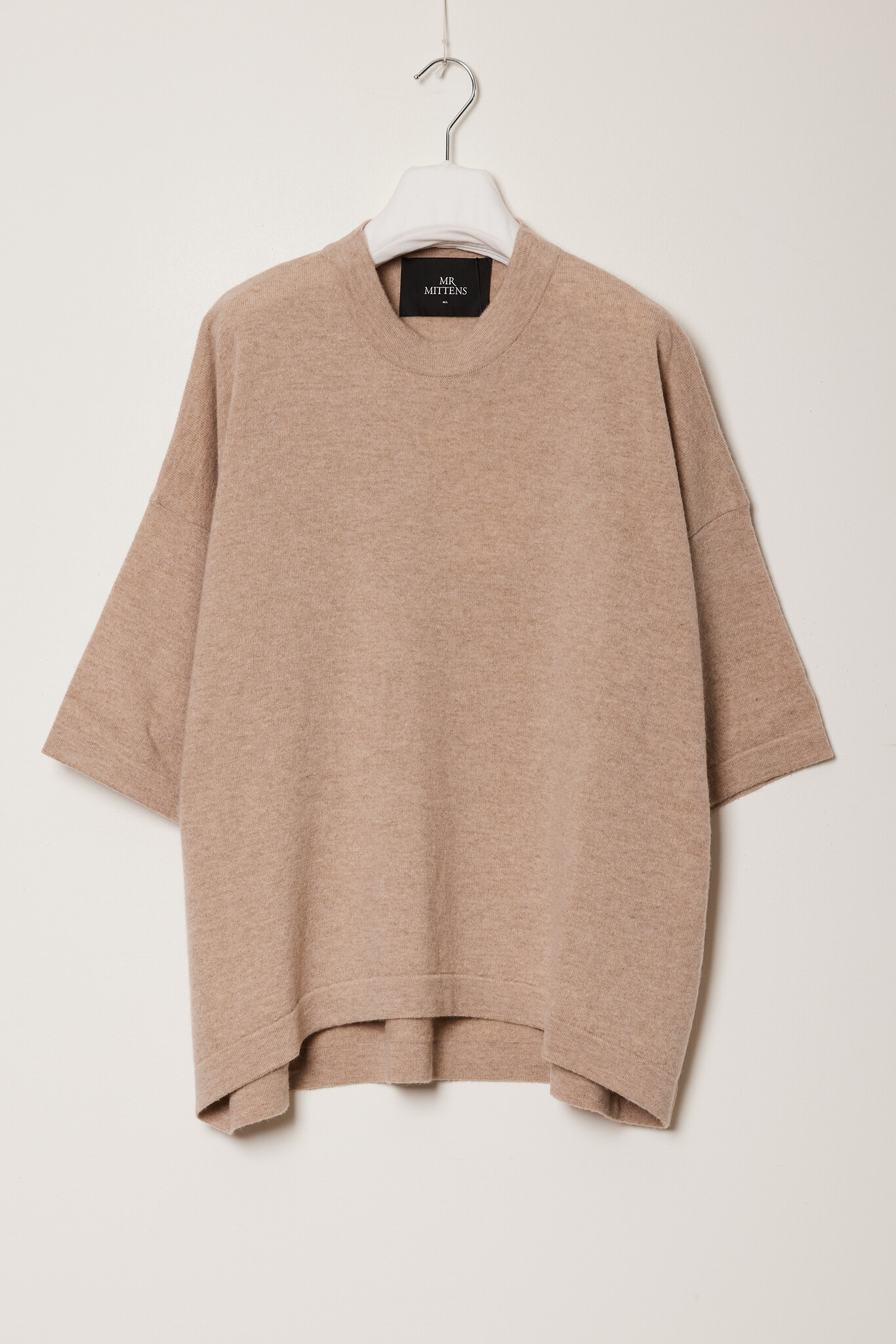 MrMittens Mia t-shirt