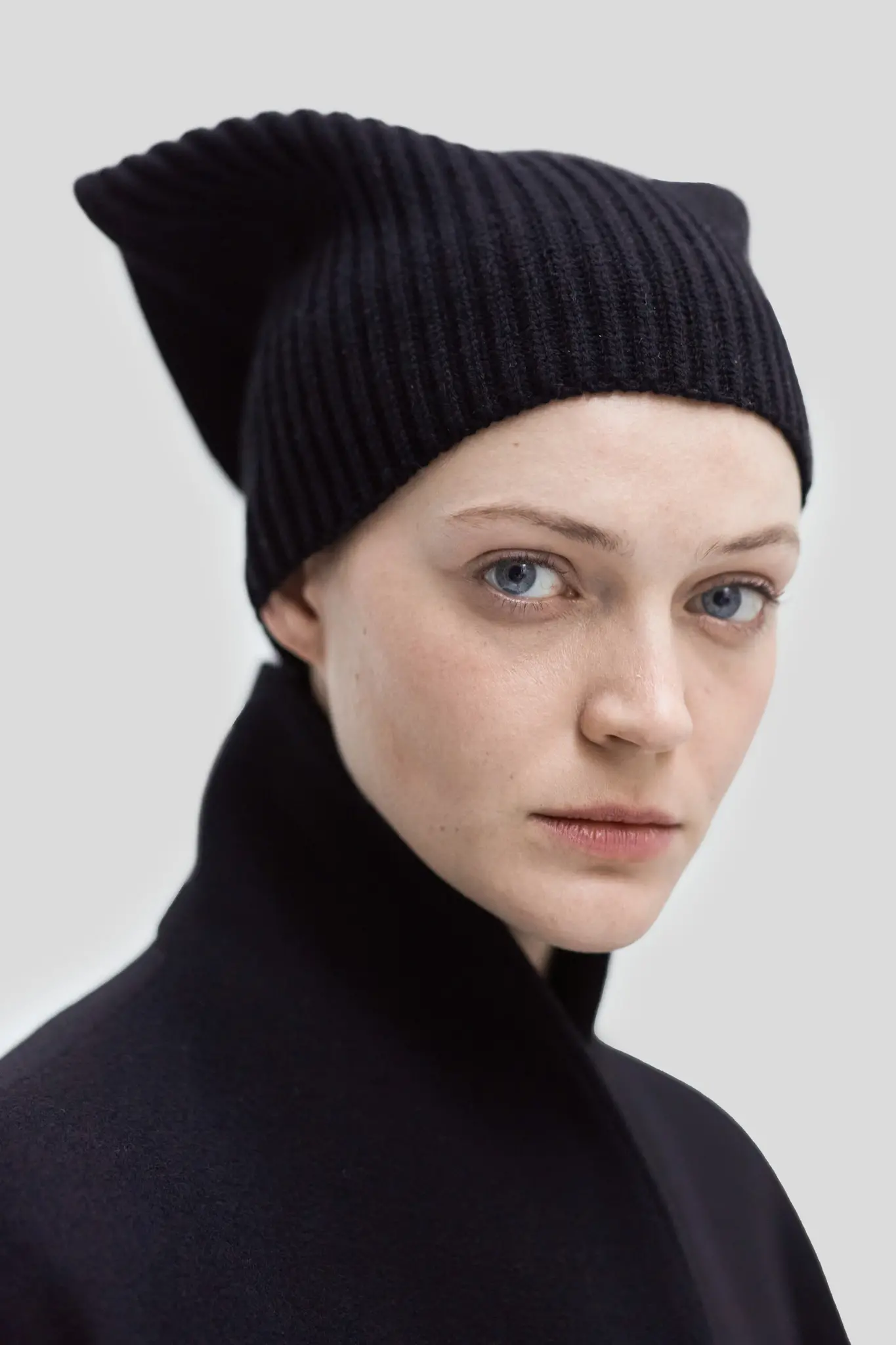 Christian Wijnants - Kapri knitted scarf hat