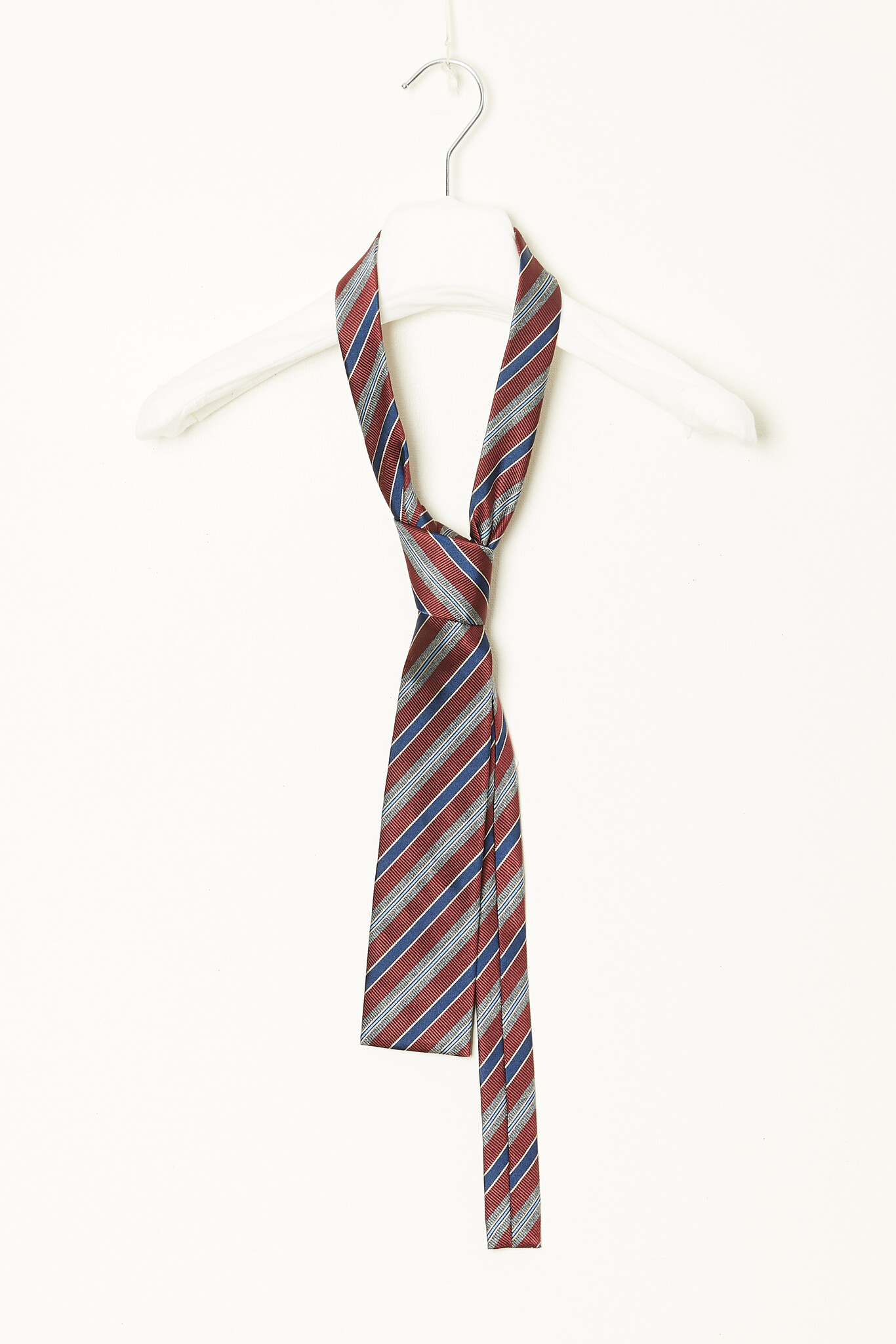 Adnym Tie
