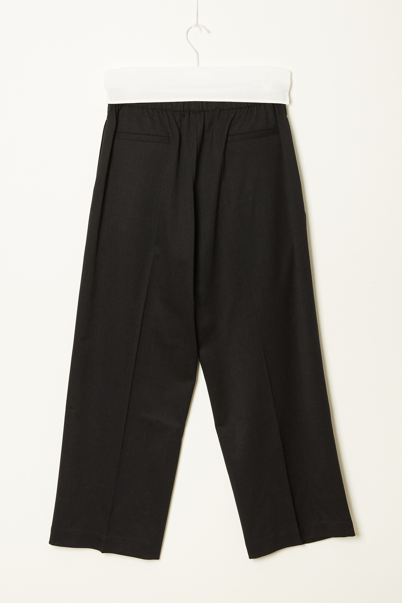 Cordera - Pleated relaxed pants