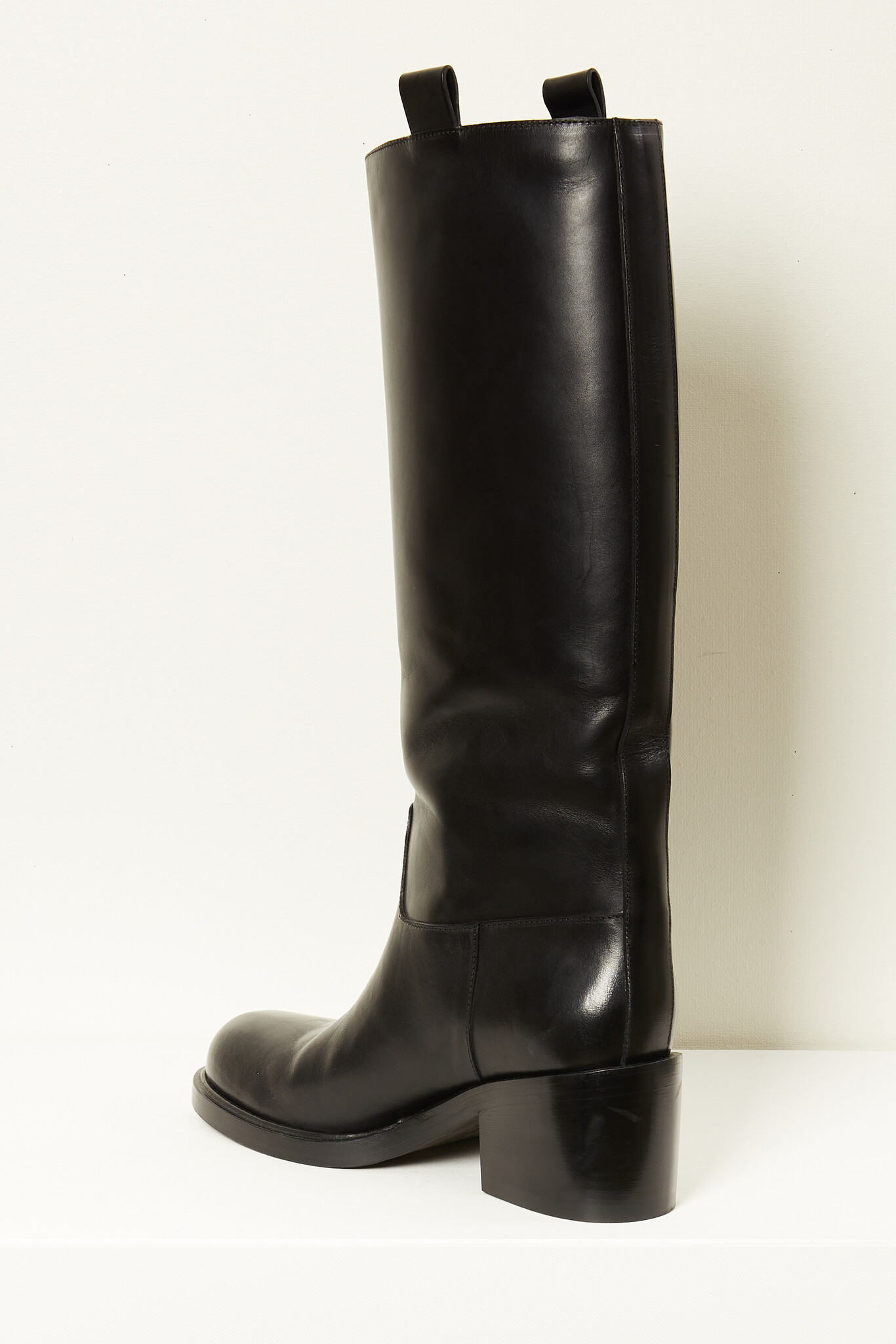  - X010 knee high boots