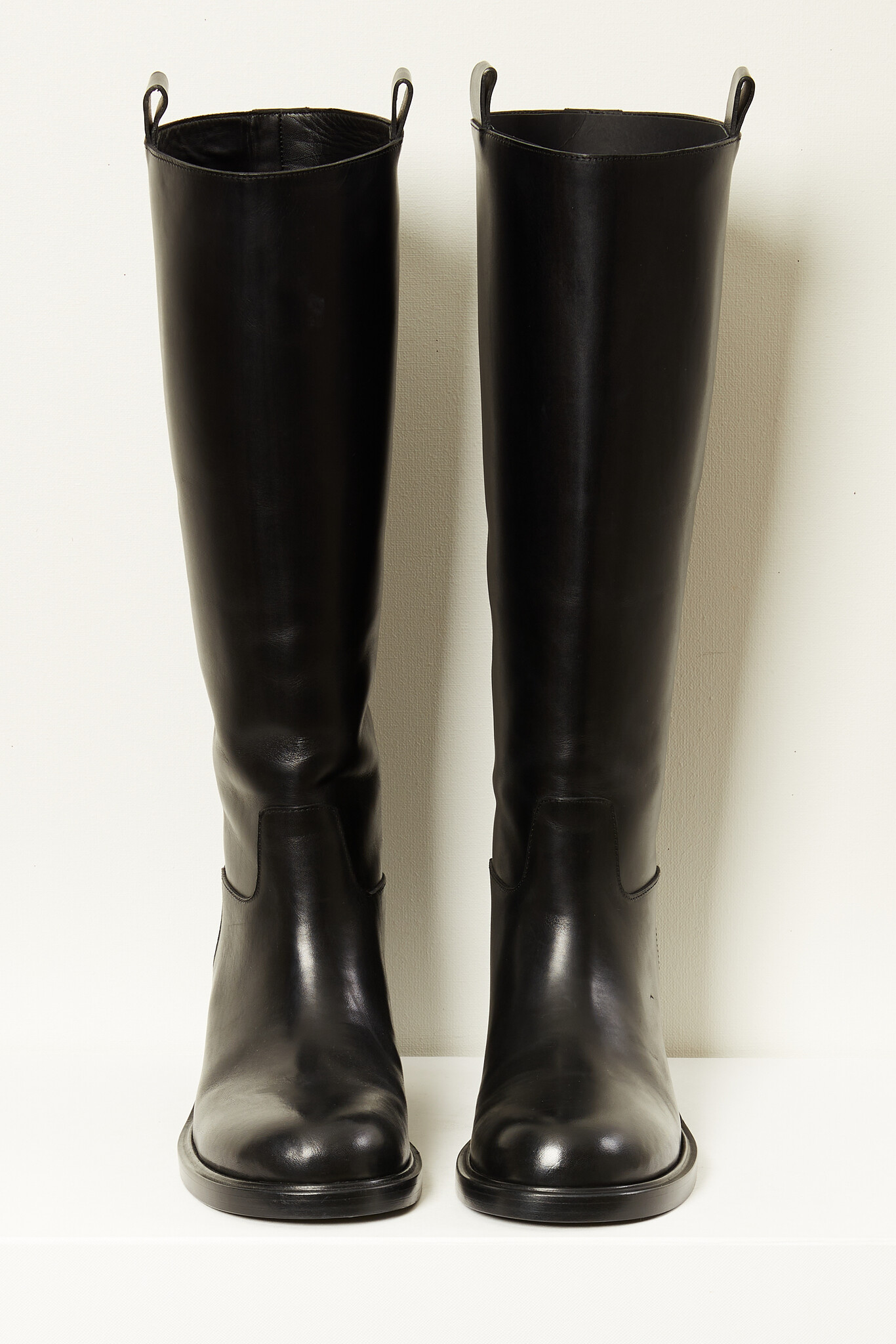  - X010 knee high boots