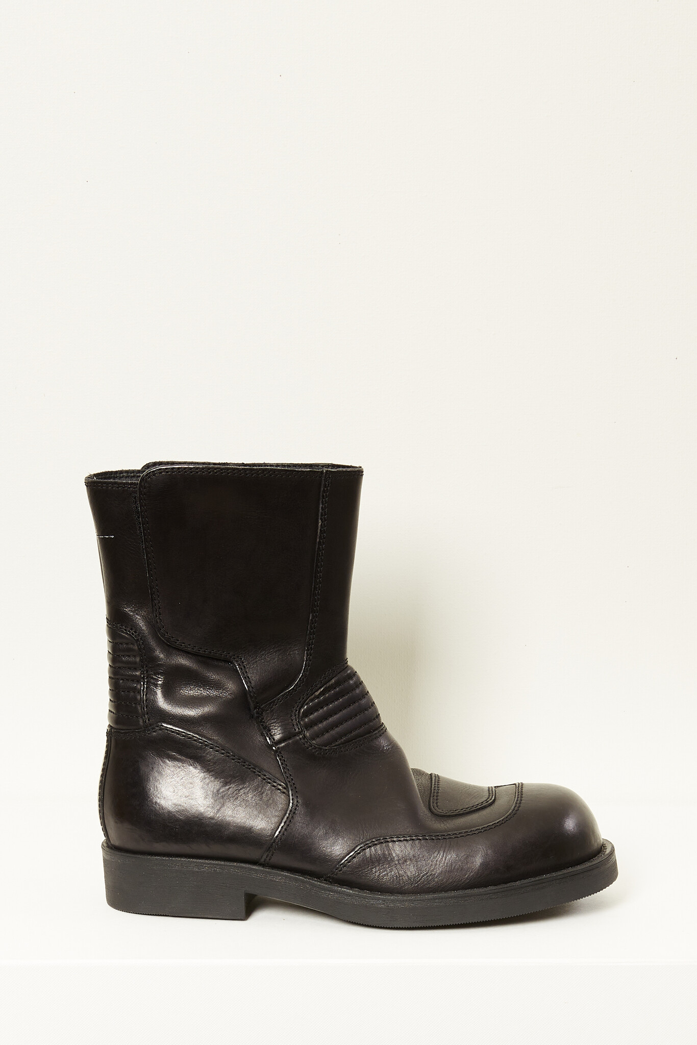 MM6 - S66WU0135P7431 short boots