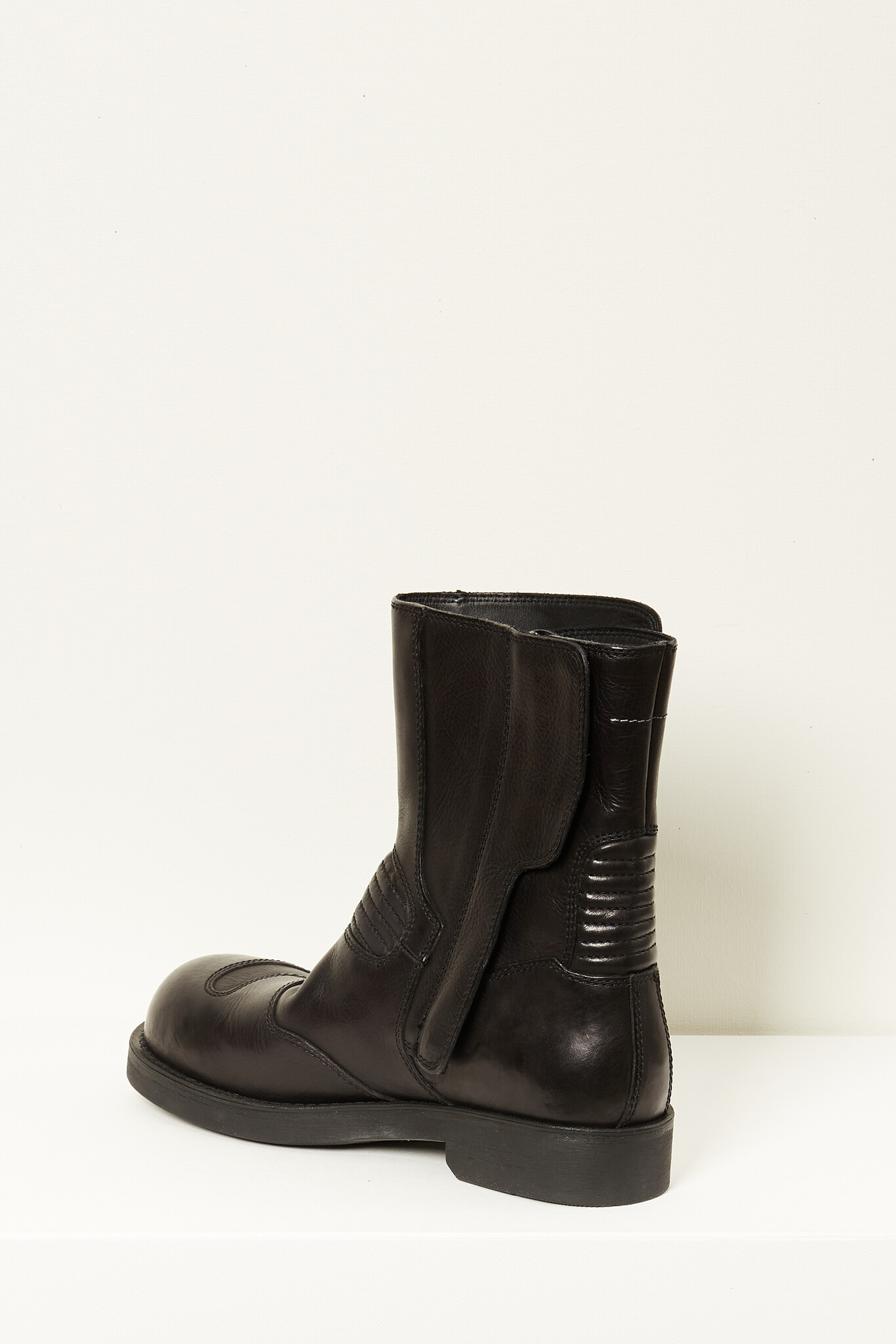 MM6 - S66WU0135P7431 short boots