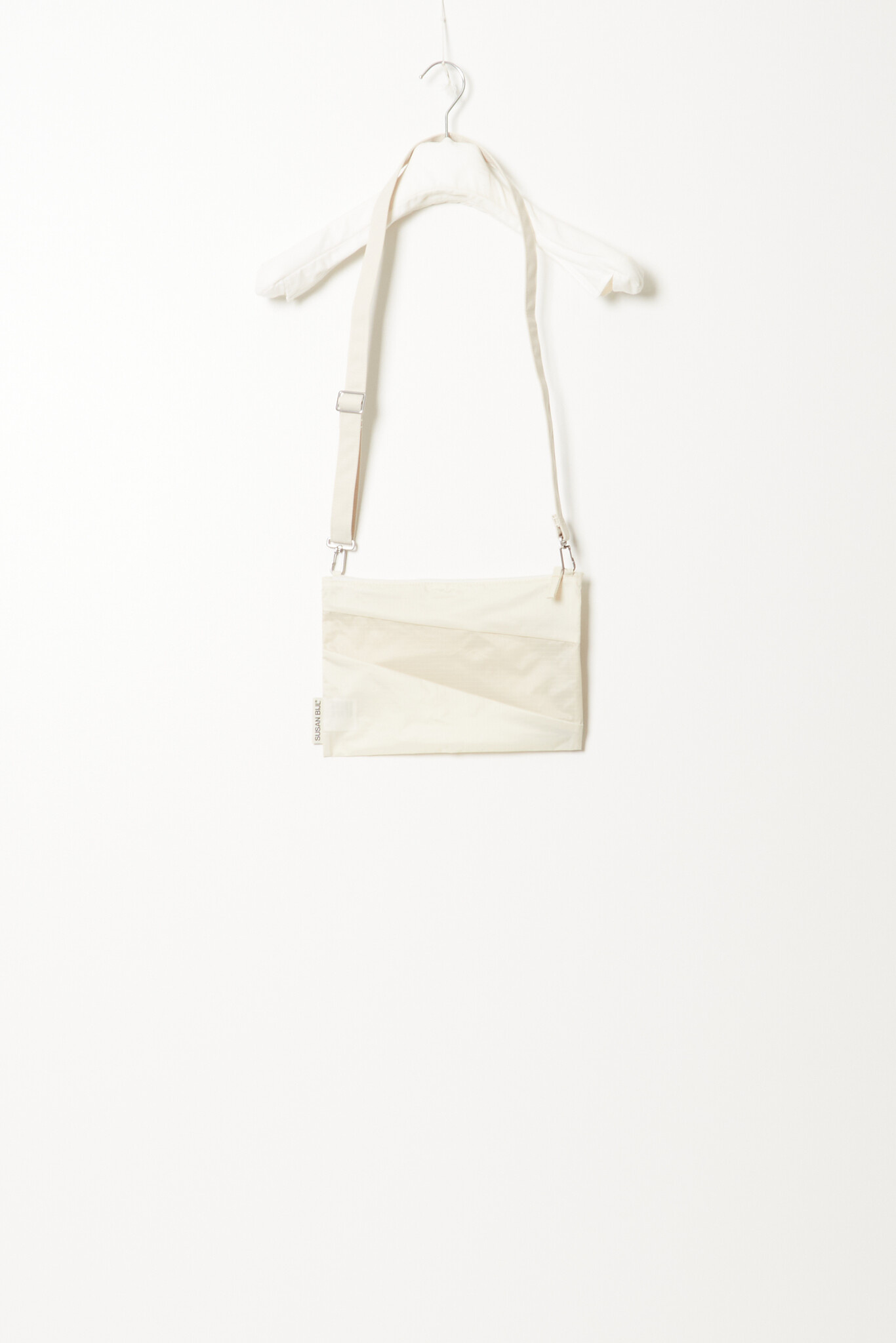  - The New Strap Cloud Wide