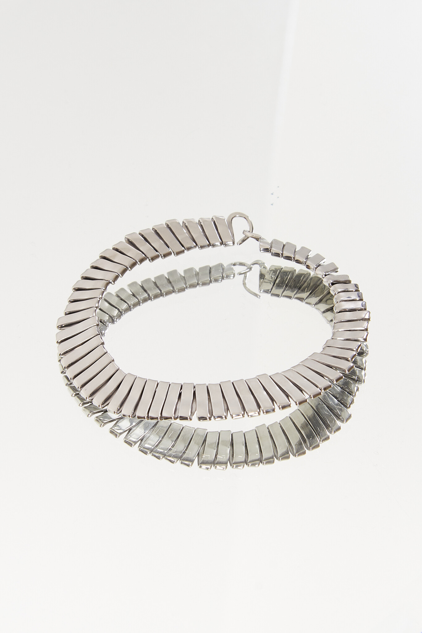 Tweek - Gray laps seal bracelet