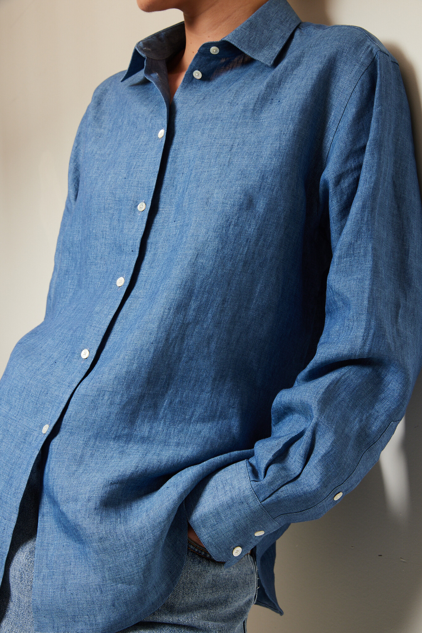 Róhe - Classic chambray linen shirt