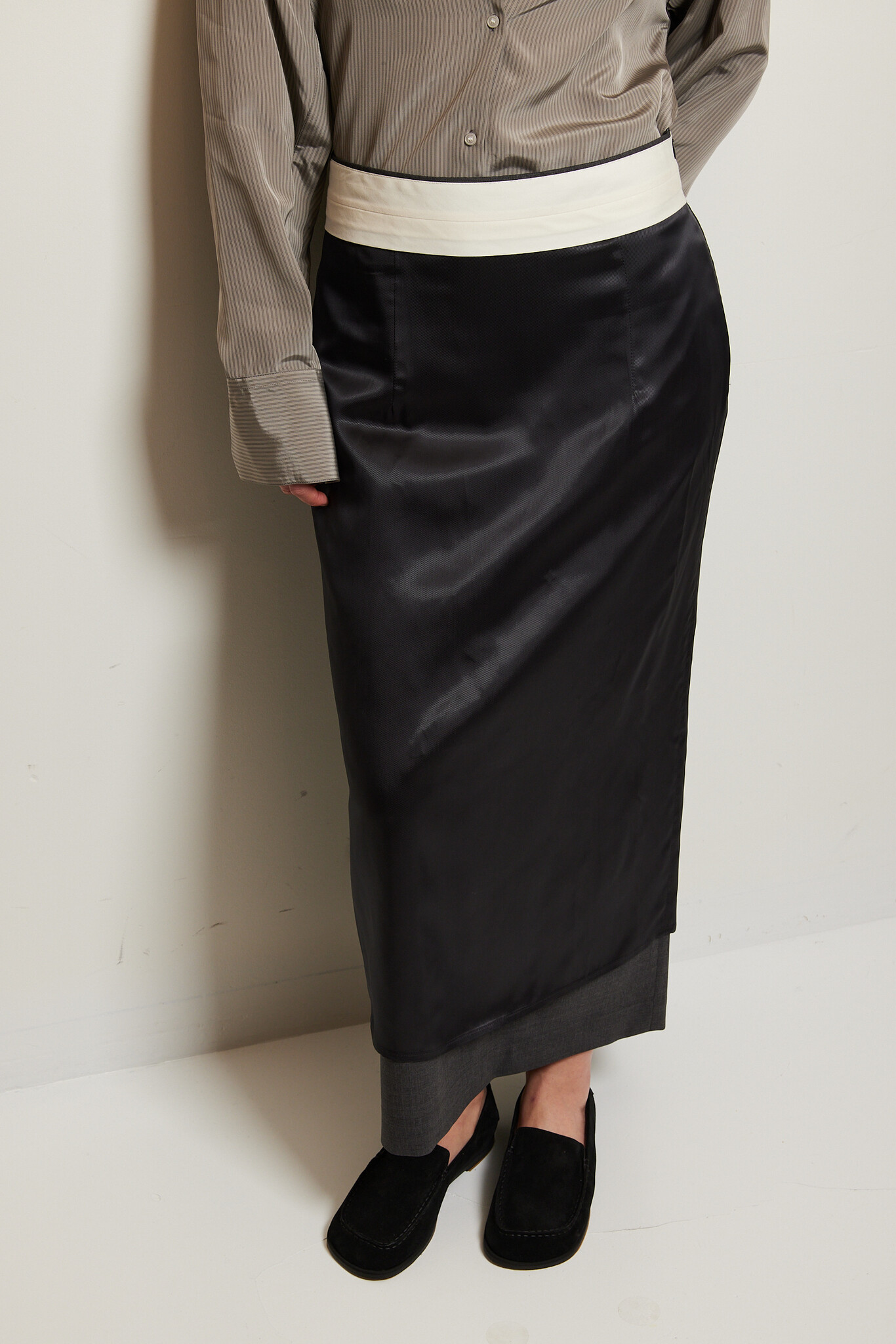 Róhe - Inside-out skirt