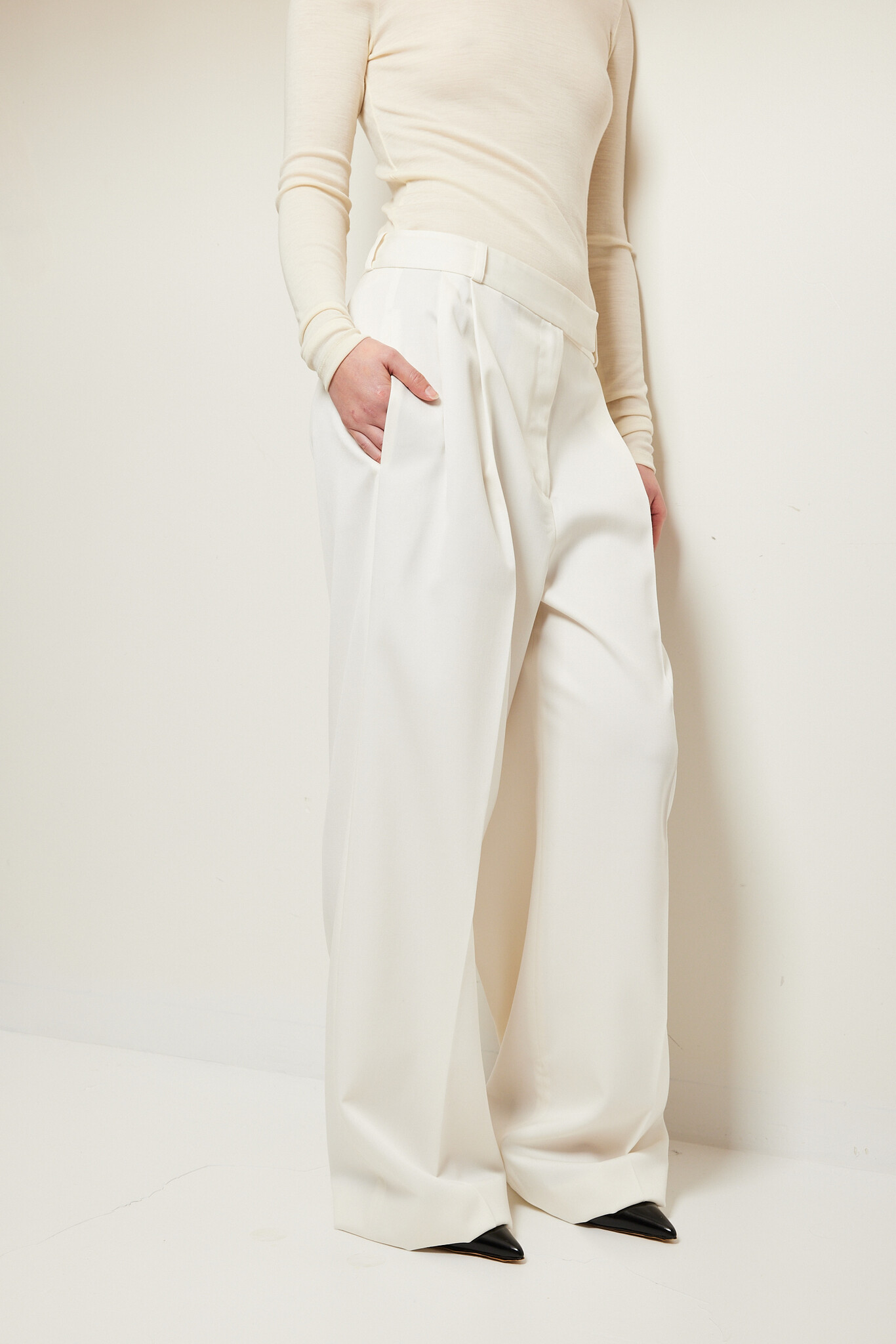 Róhe - Mid waist tailored trousers