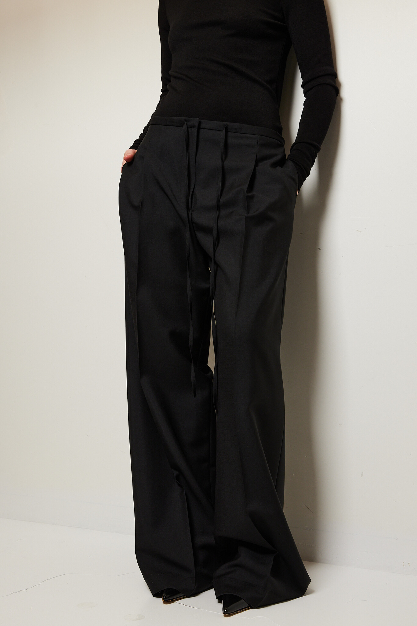 Róhe - Relaxed drawstring trousers