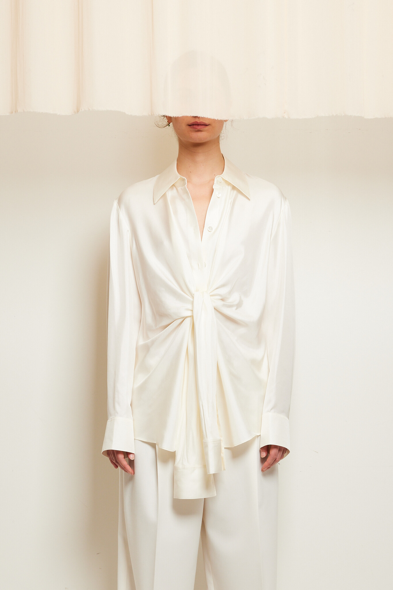 Róhe Silk knotted shirt