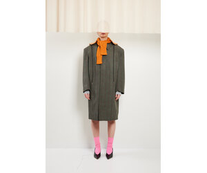 Meryll Rogge Mac coat - Wendela van Dijk
