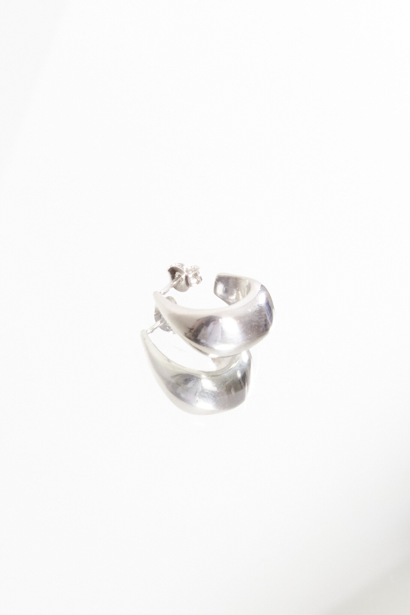 Lemaire Curved mini drop earrings