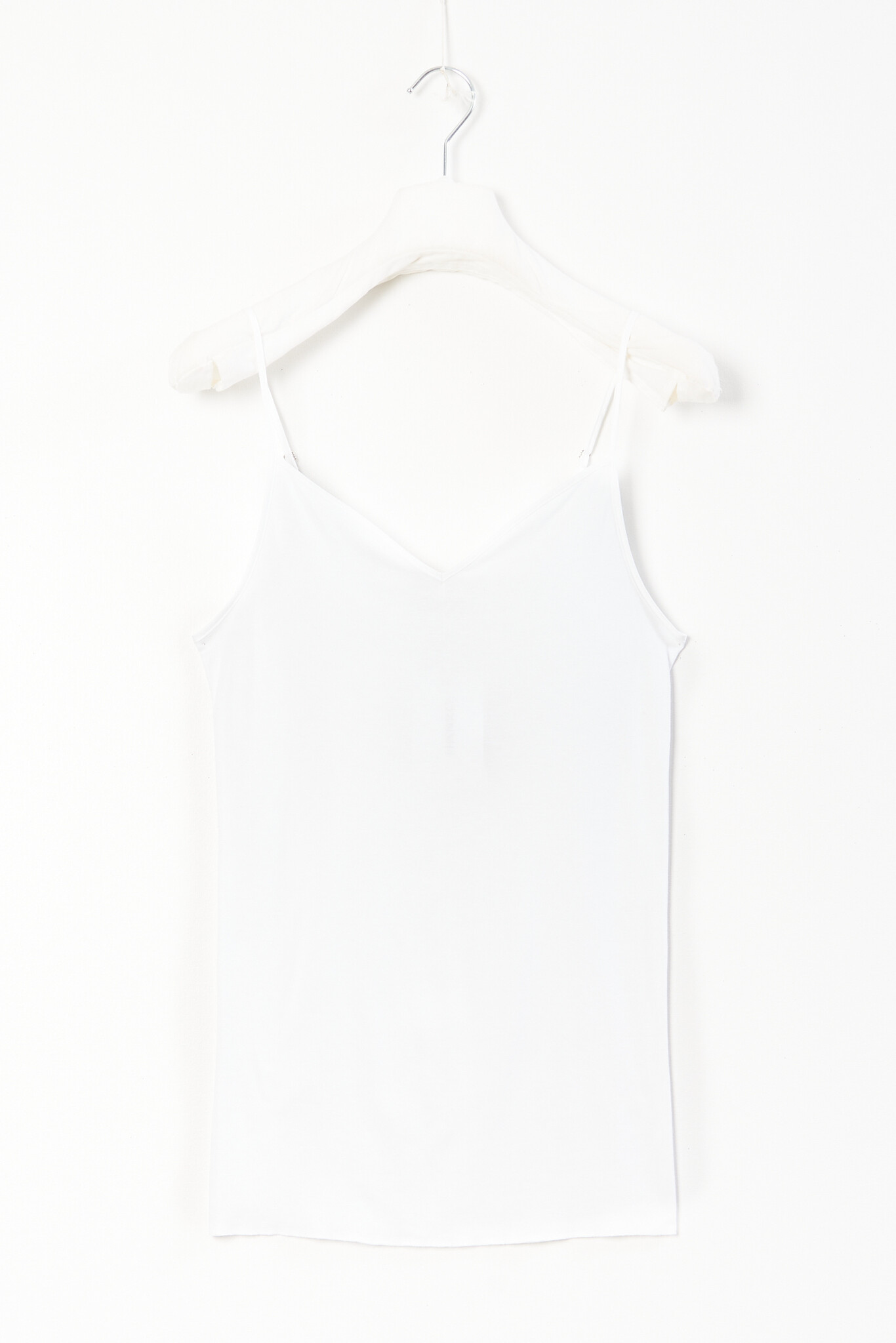  - V-neck seamless cotton spaghetti top