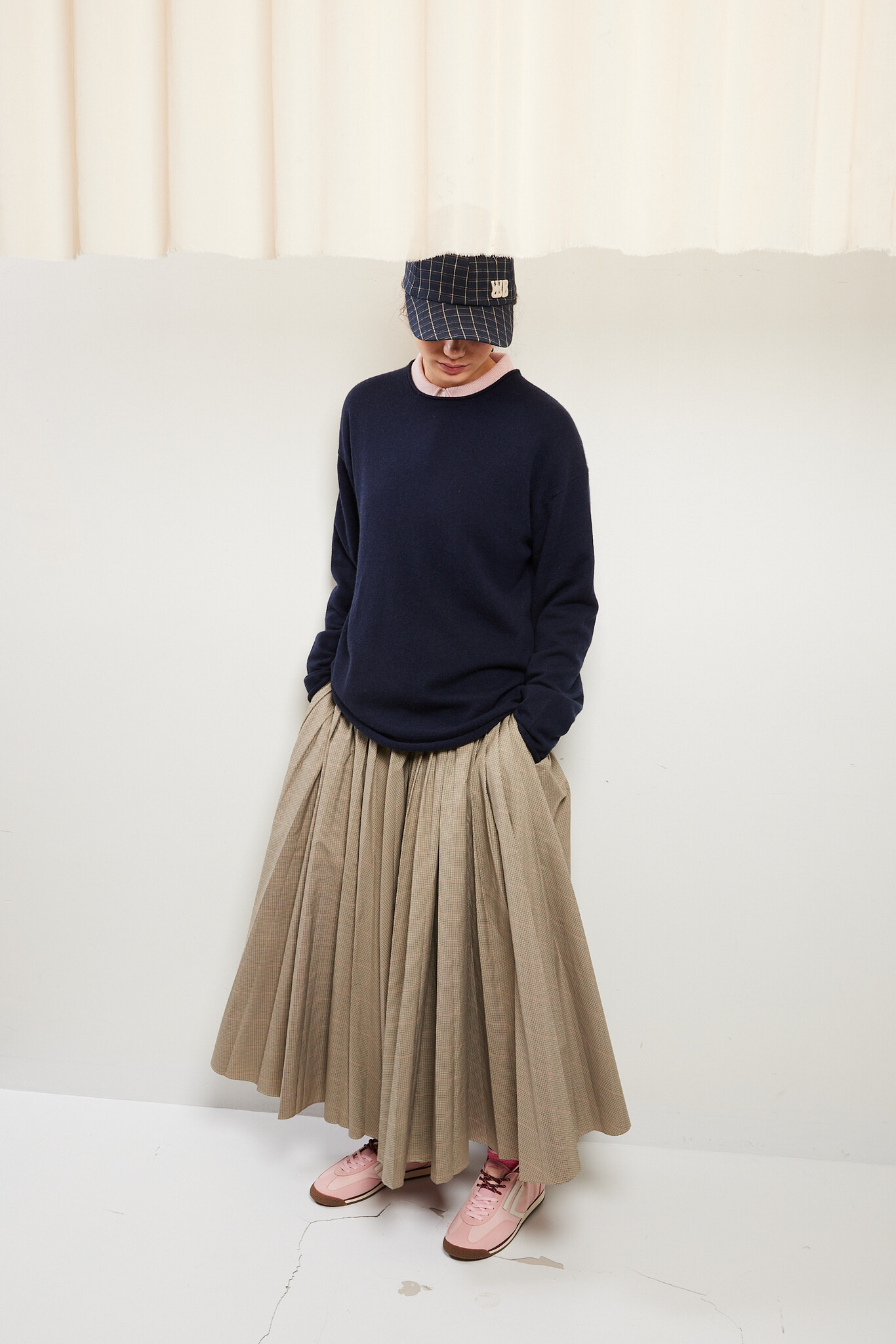 Guest in Residence - Oversized crew