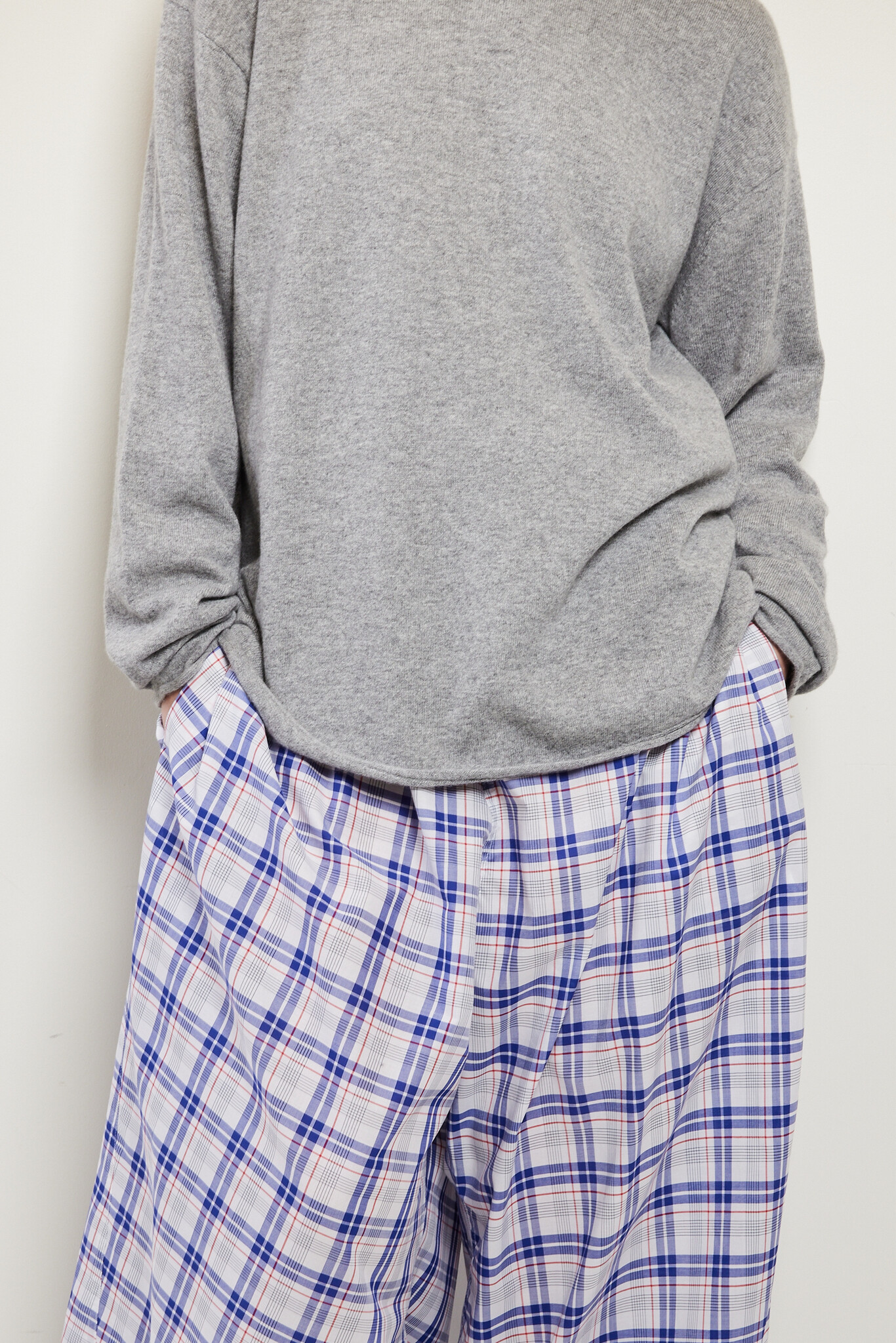 Guest in Residence - Oversized crew