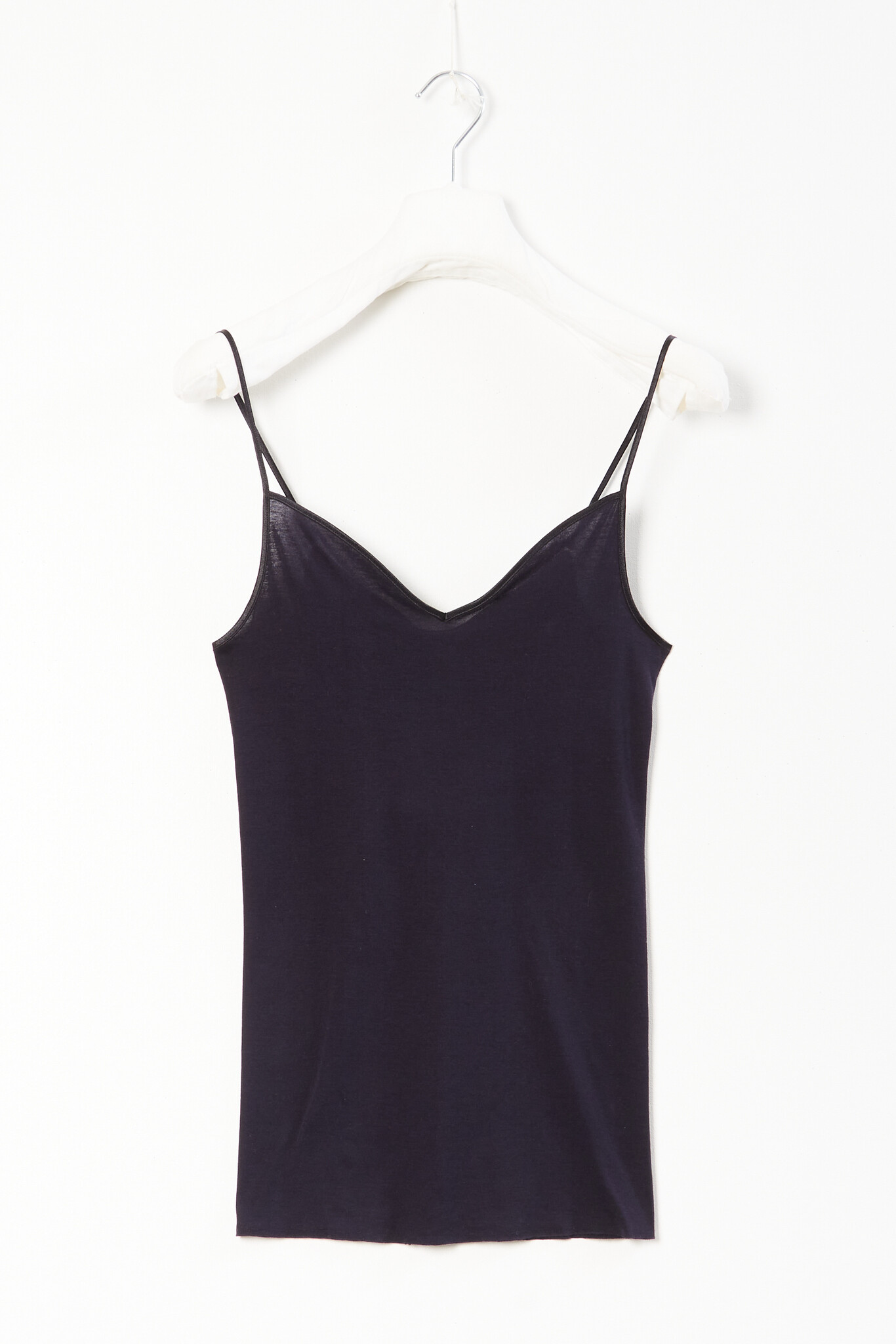  - V-neck seamless cotton spaghetti top