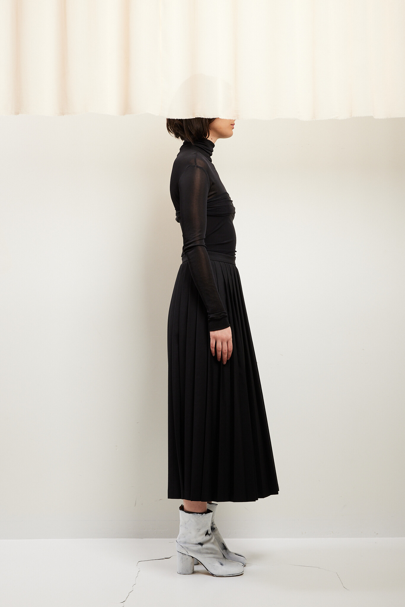 MM6 S62MI0036M35436 skirt