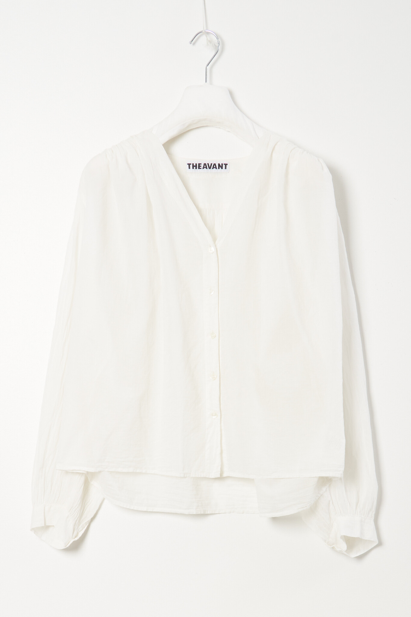 The Avant - Vintage V-Neck shirt