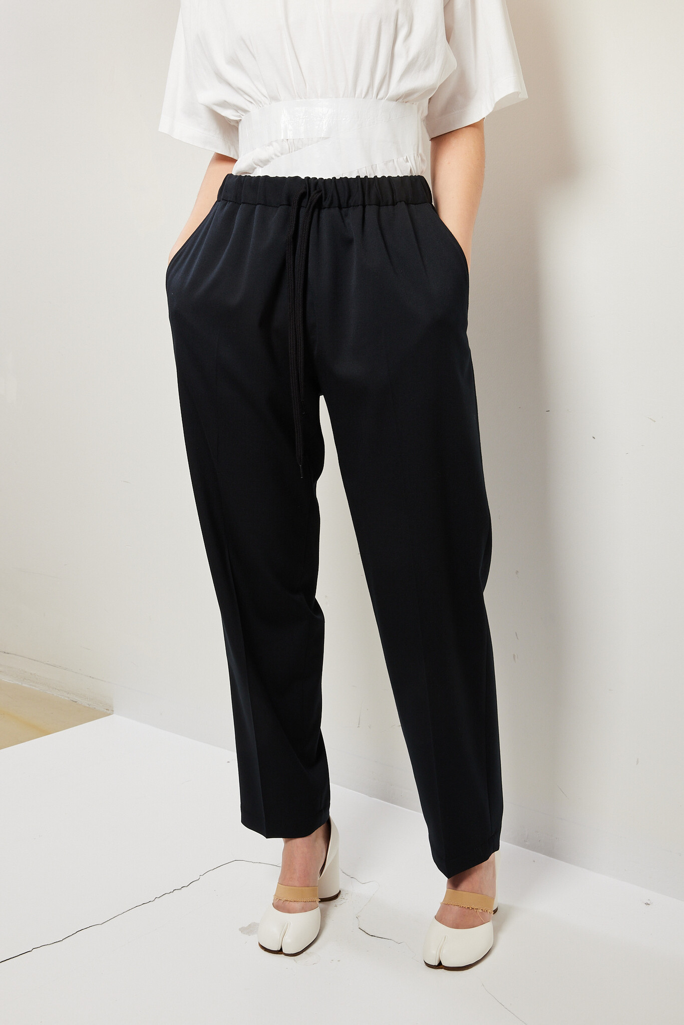 MM6 - S52KA0512M35153 pants