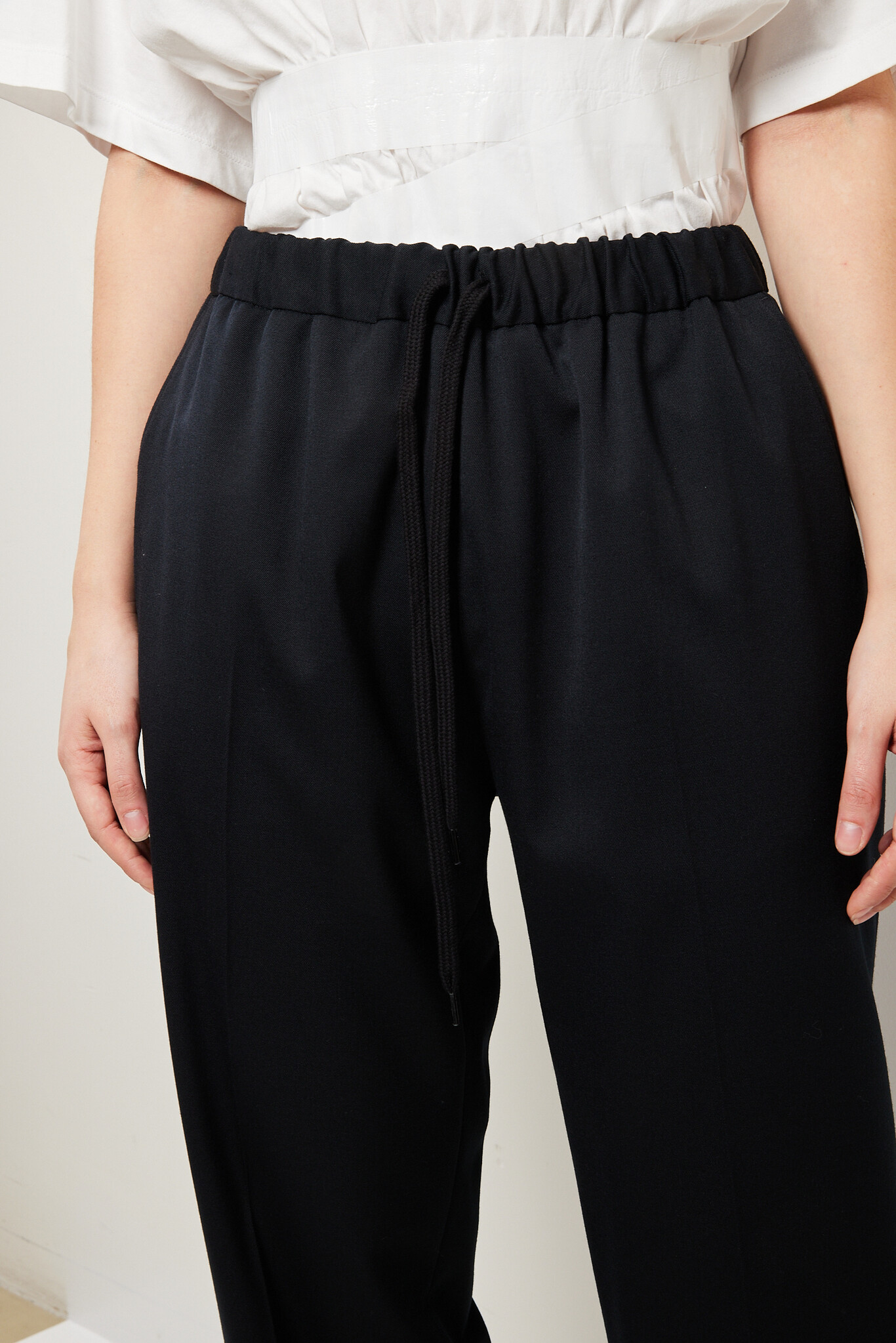 MM6 - S52KA0512M35153 pants