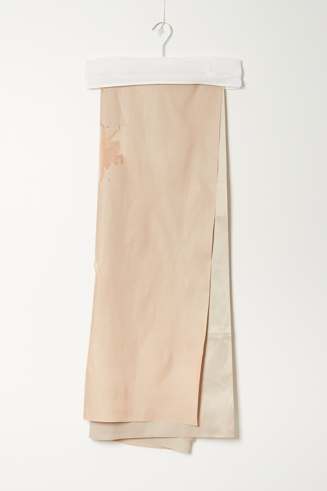 Julie Kegels - Tafel lasercut scarf