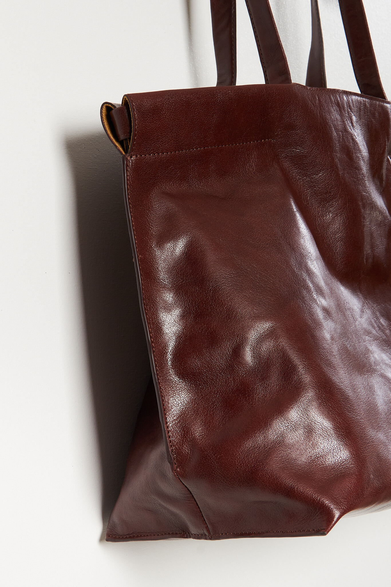 Bea Mombaers - Shopper East West tumbled