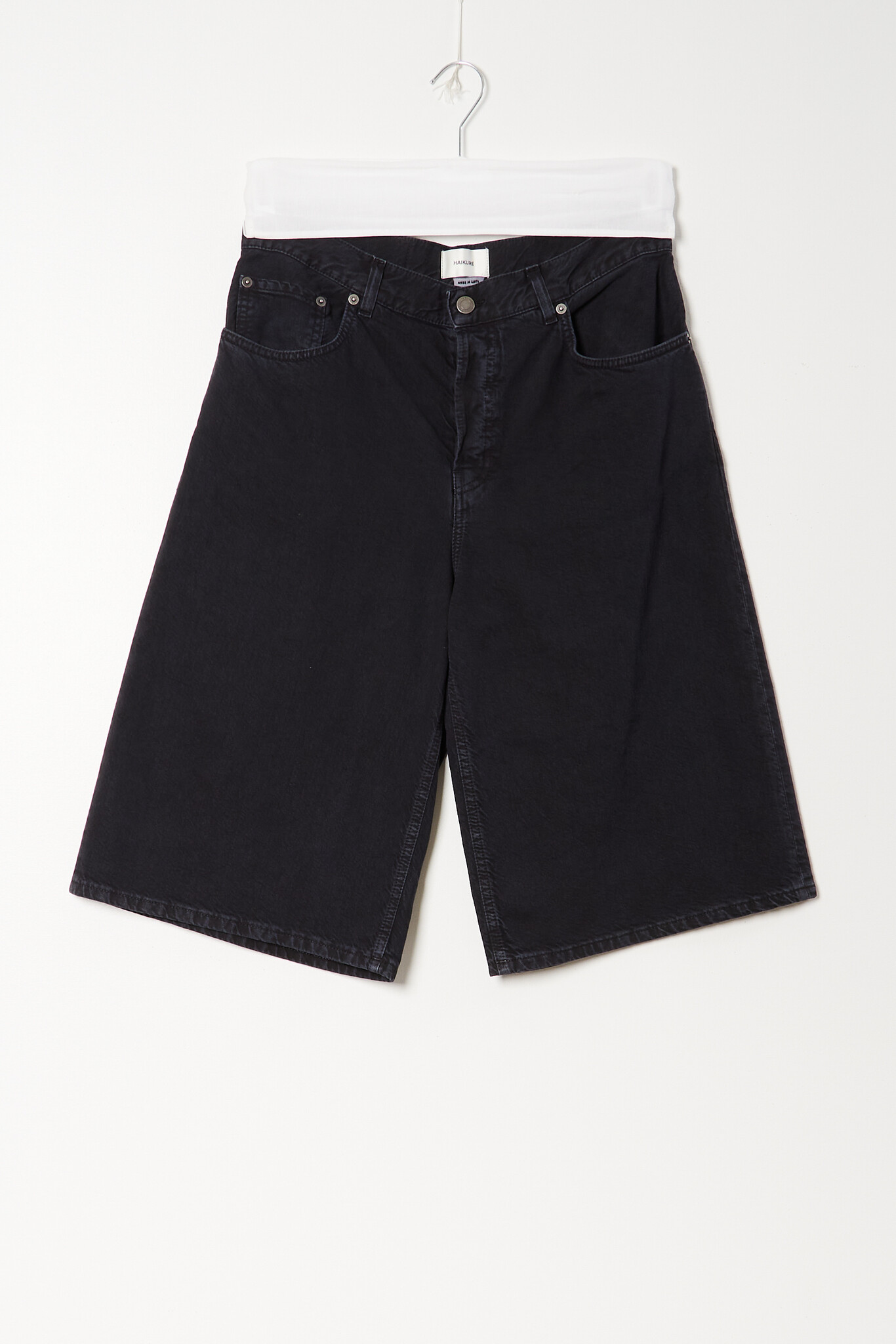 Haikure - New becky twill shorts