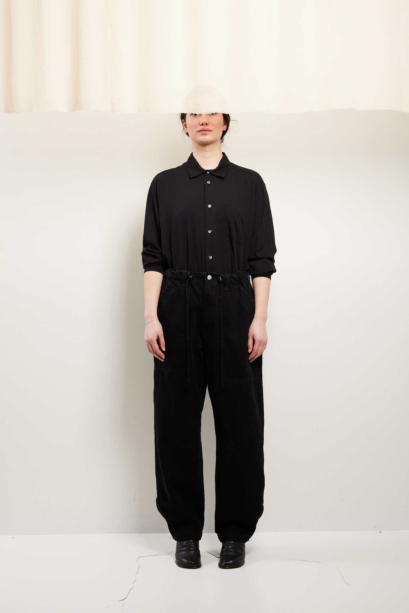 Adnym Awaki trousers