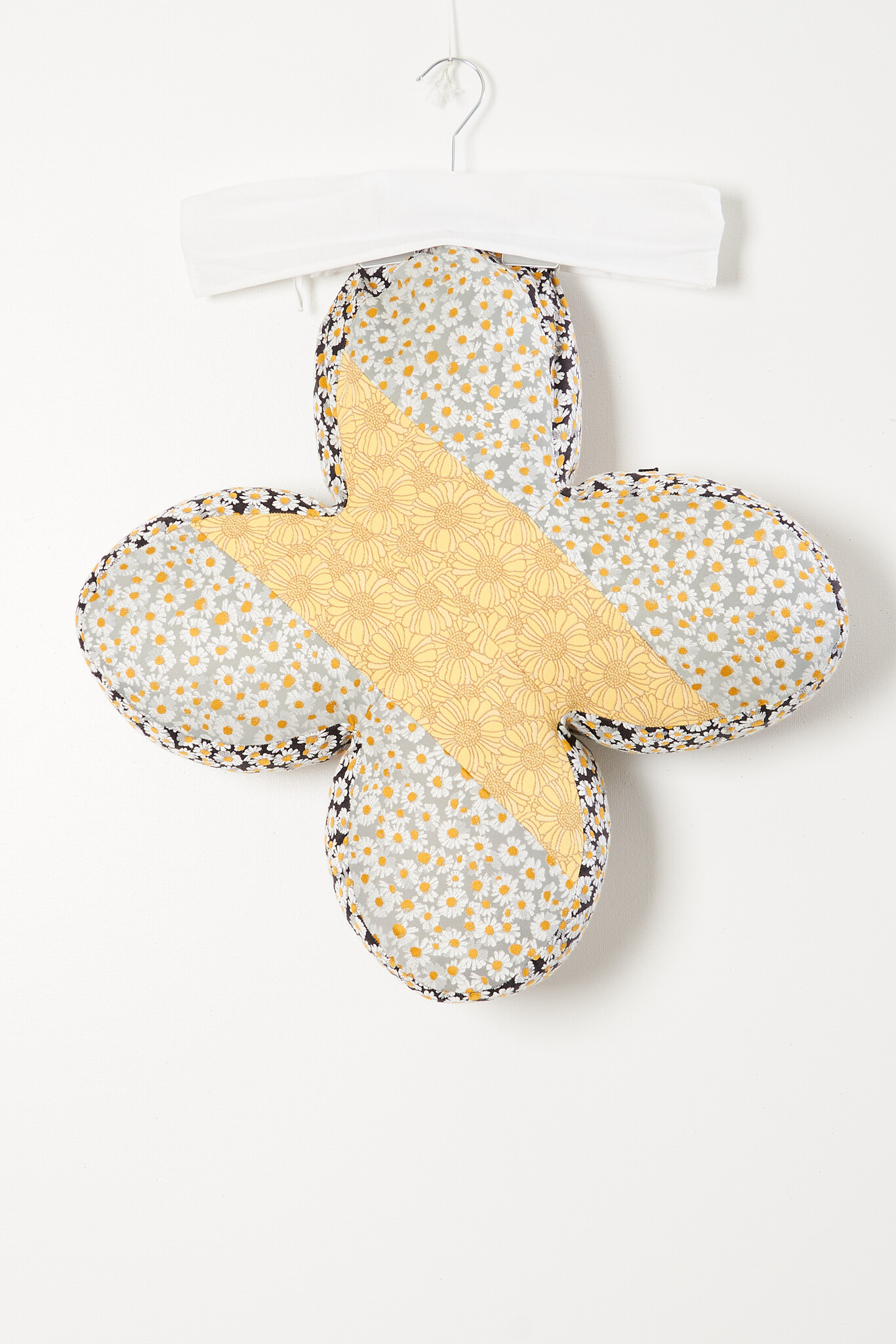 Wiener times - WW cushion lost highway