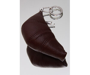 Lemaire Mini croissant keyring - Wendela van Dijk