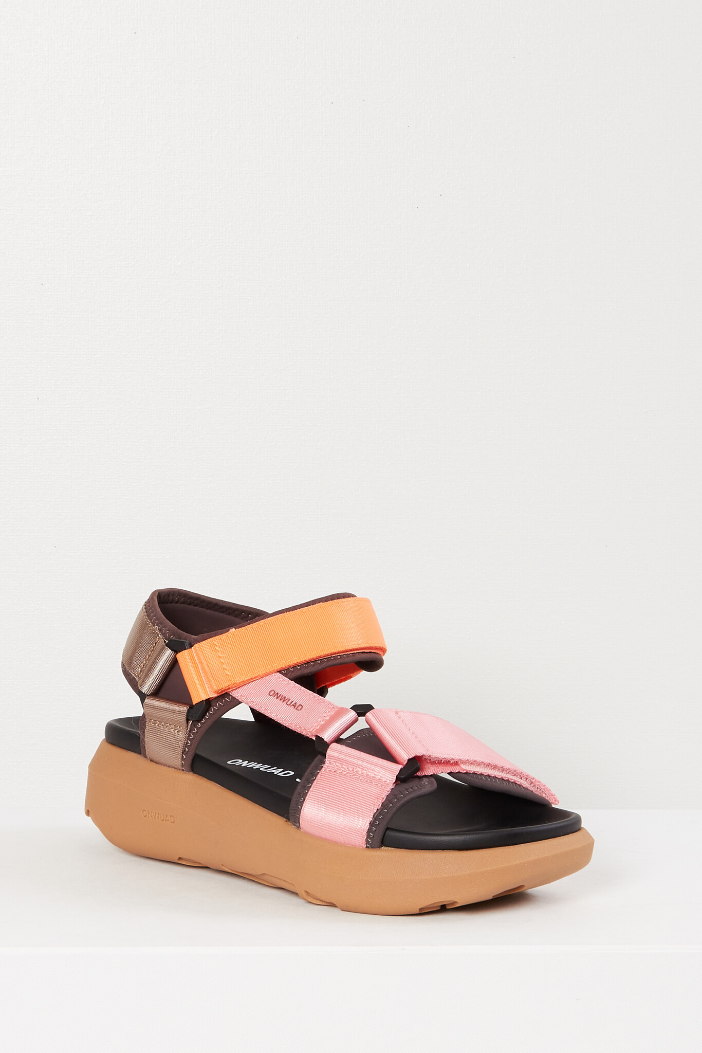 Onwuad - Schon tech sandal
