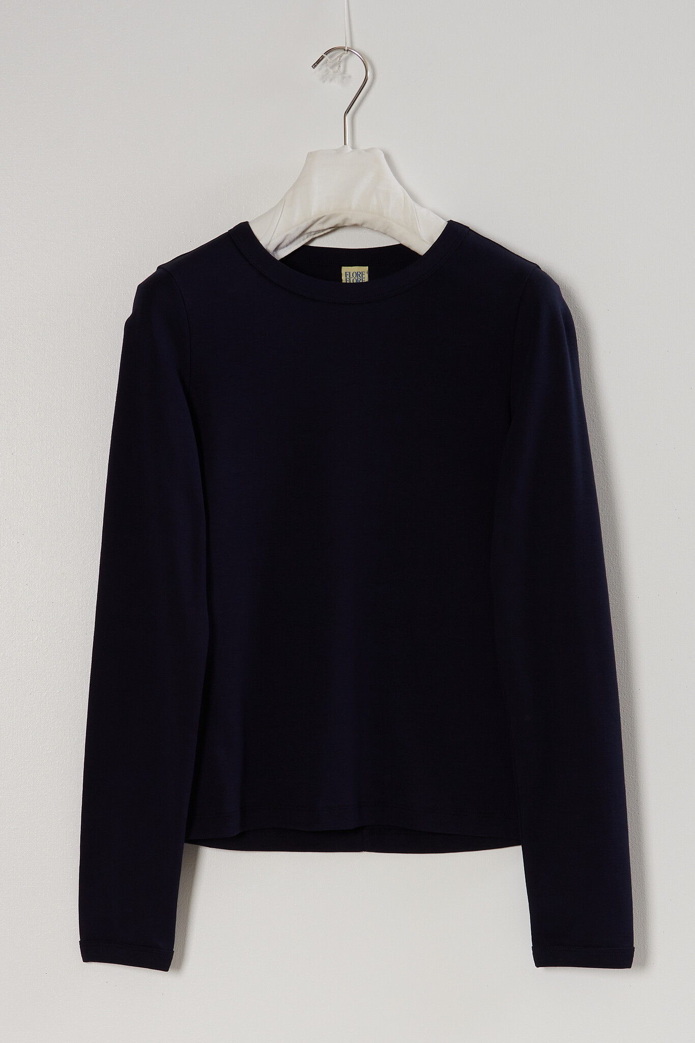  - Max tee
