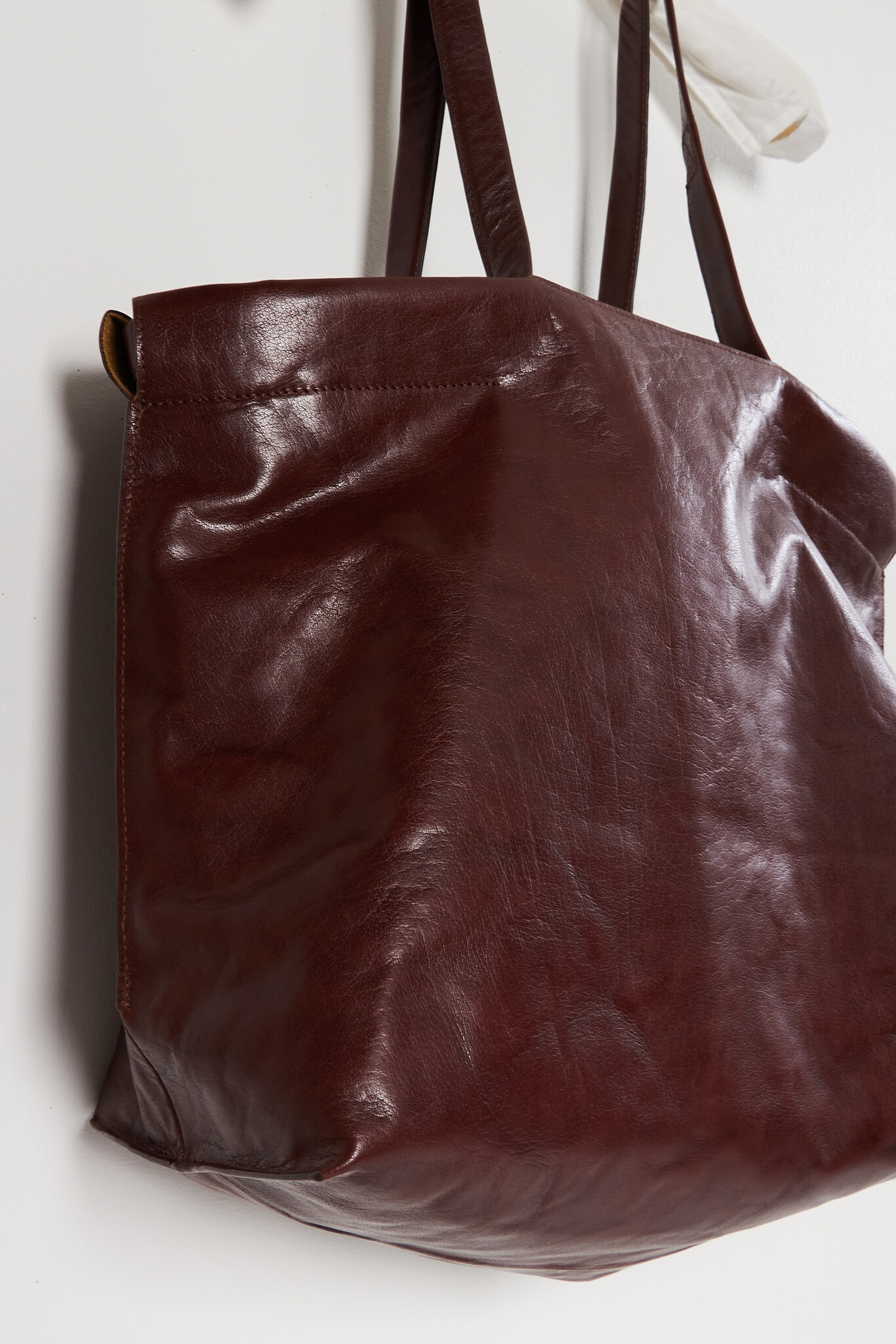 Bea Mombaers - Shopper East West tumbled