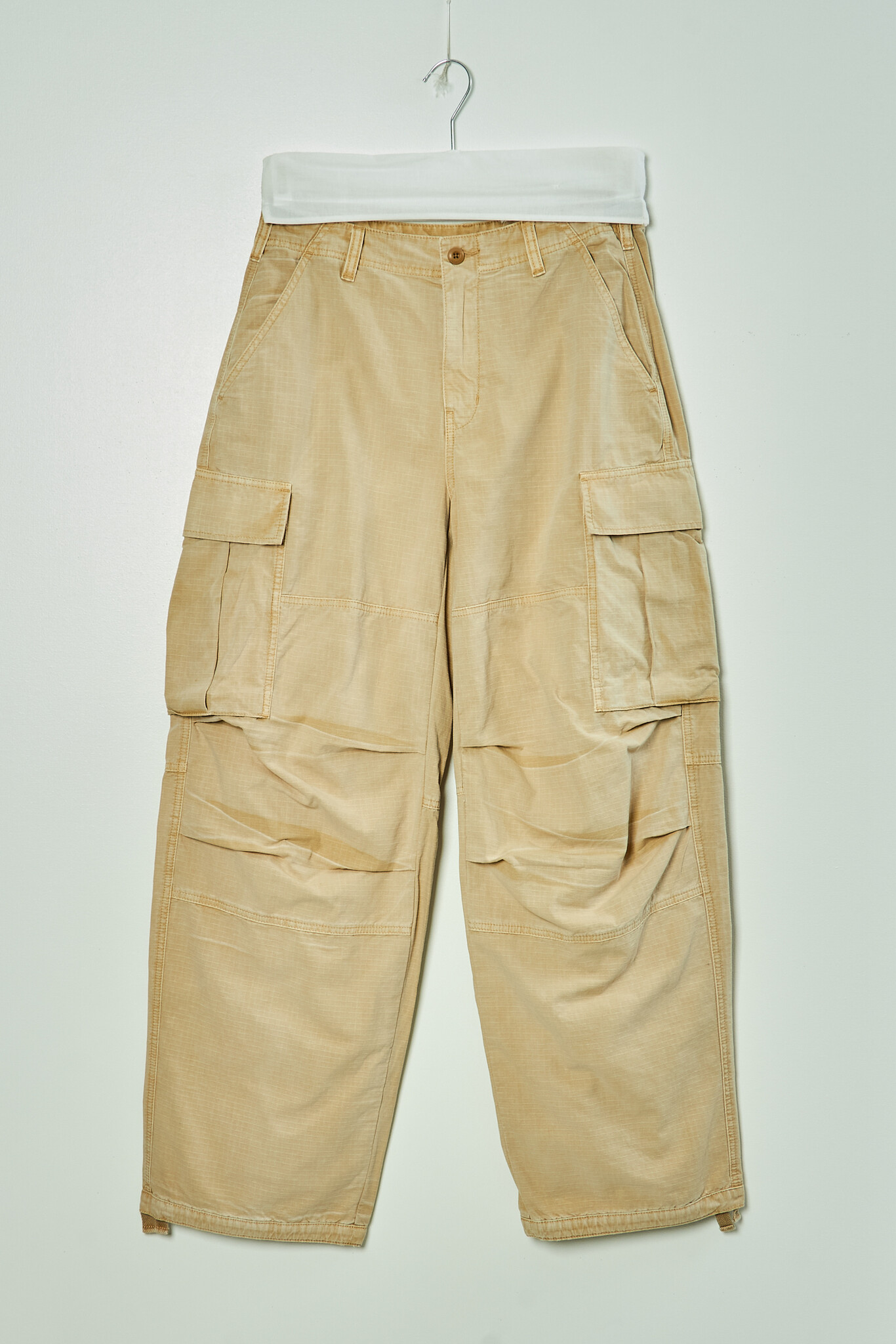 6397 - Worn cargo